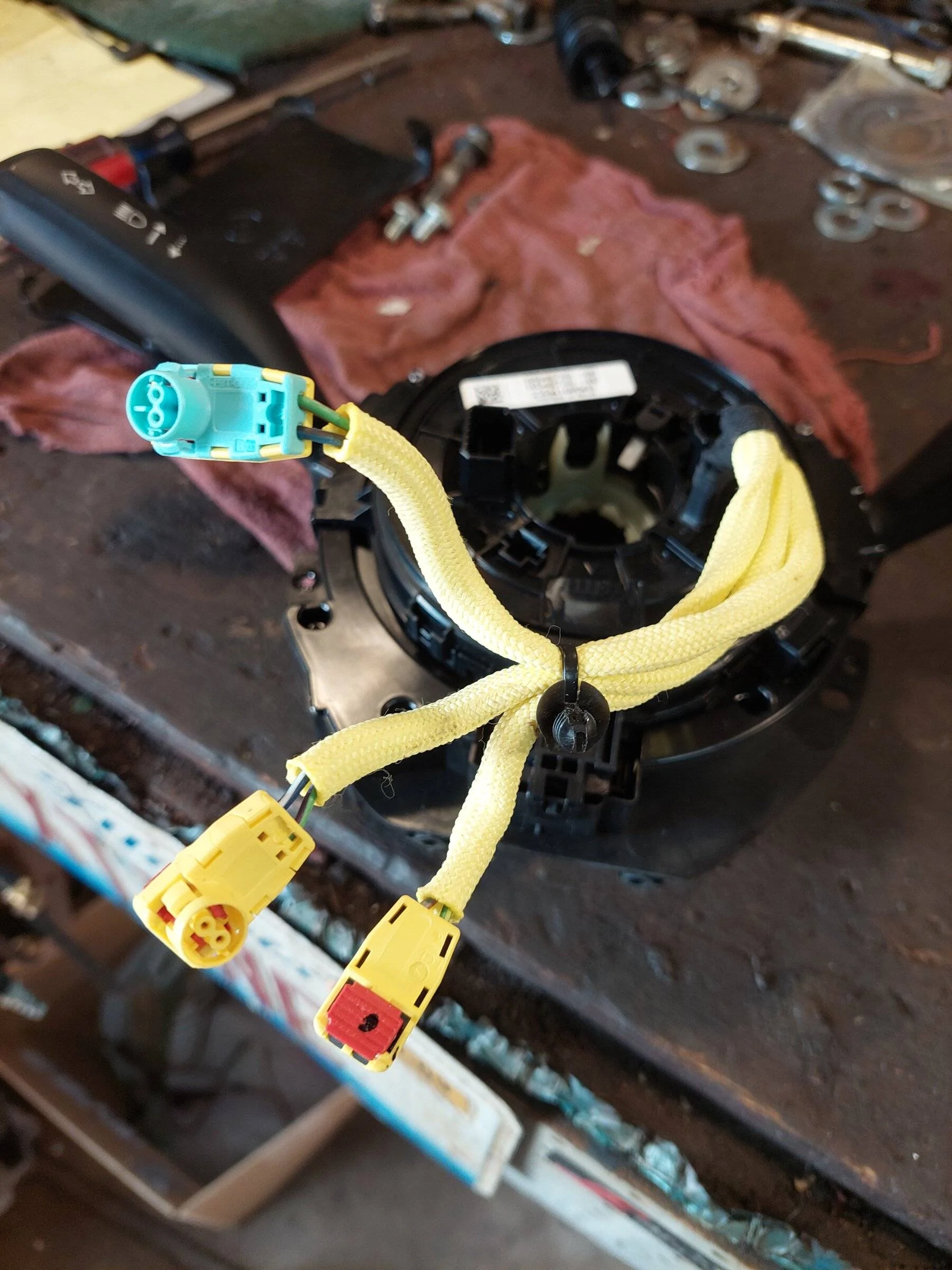 Jeep Wrangler JL Question on a jl hard top conversion about sccm clock spring 20220328_165332