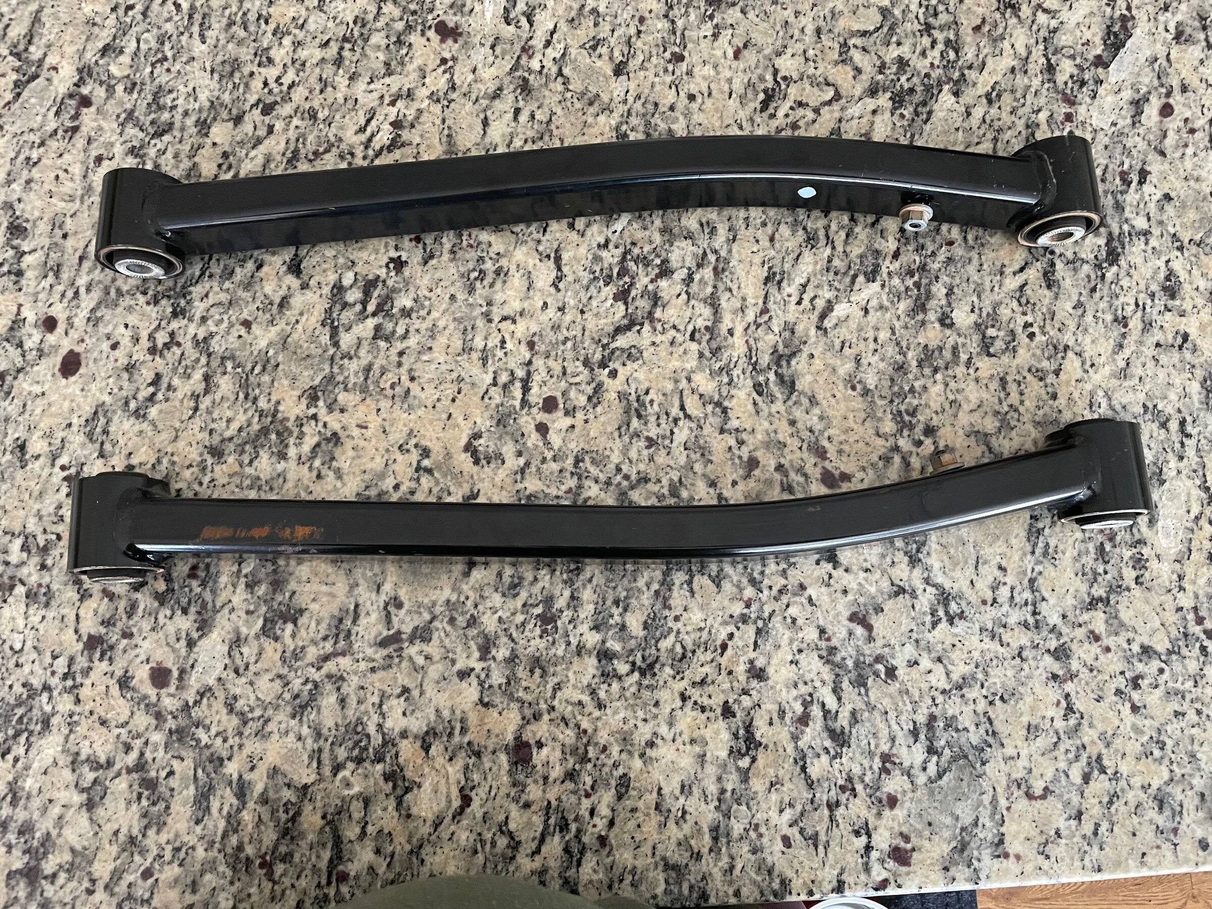 Jeep Wrangler JL Front Lower Control Arms From Mopar Lift IMG_1269