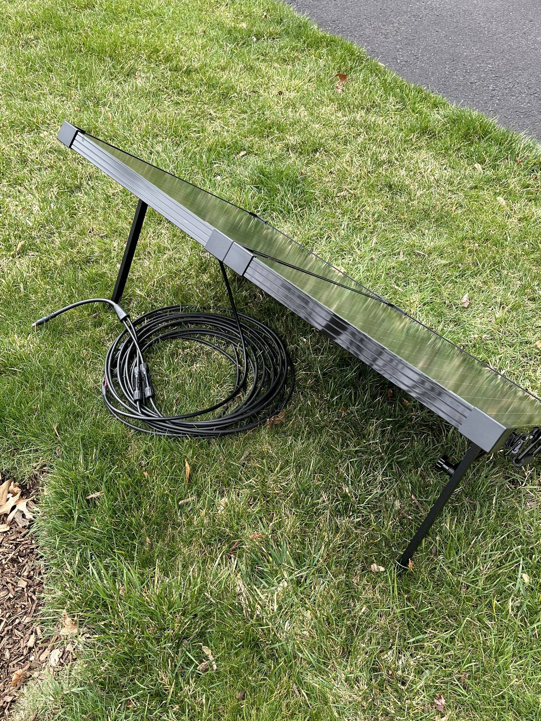 Jeep Wrangler JL Renogy 100w Solar Suitcase 790BACB8-437E-4211-8736-1C9AB4F6CC59