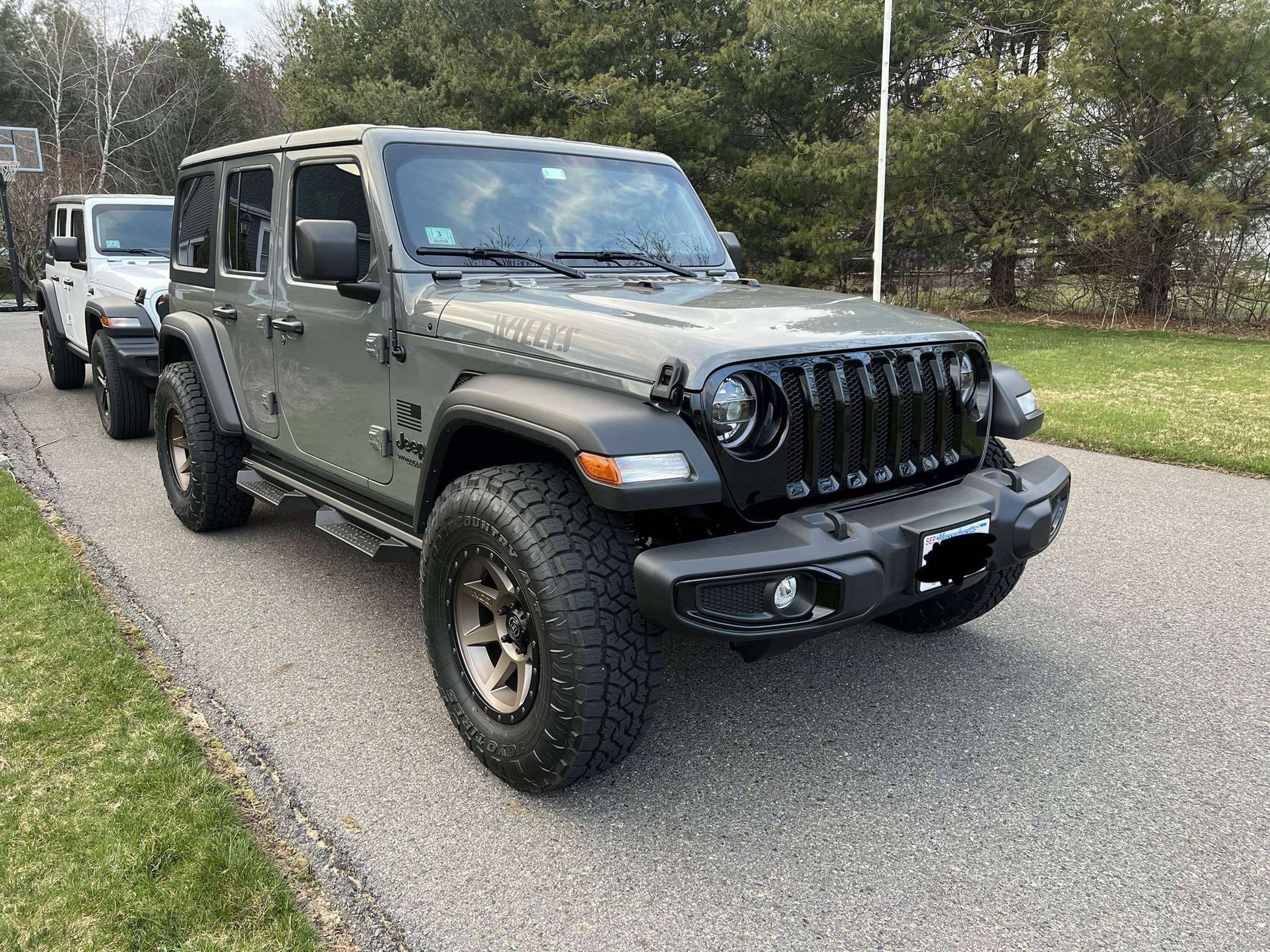 Jeep Wrangler JL Sting Grey JLU Wheel Setups E834BF7D-9CDF-4E01-8DB4-06E0BE109EDC