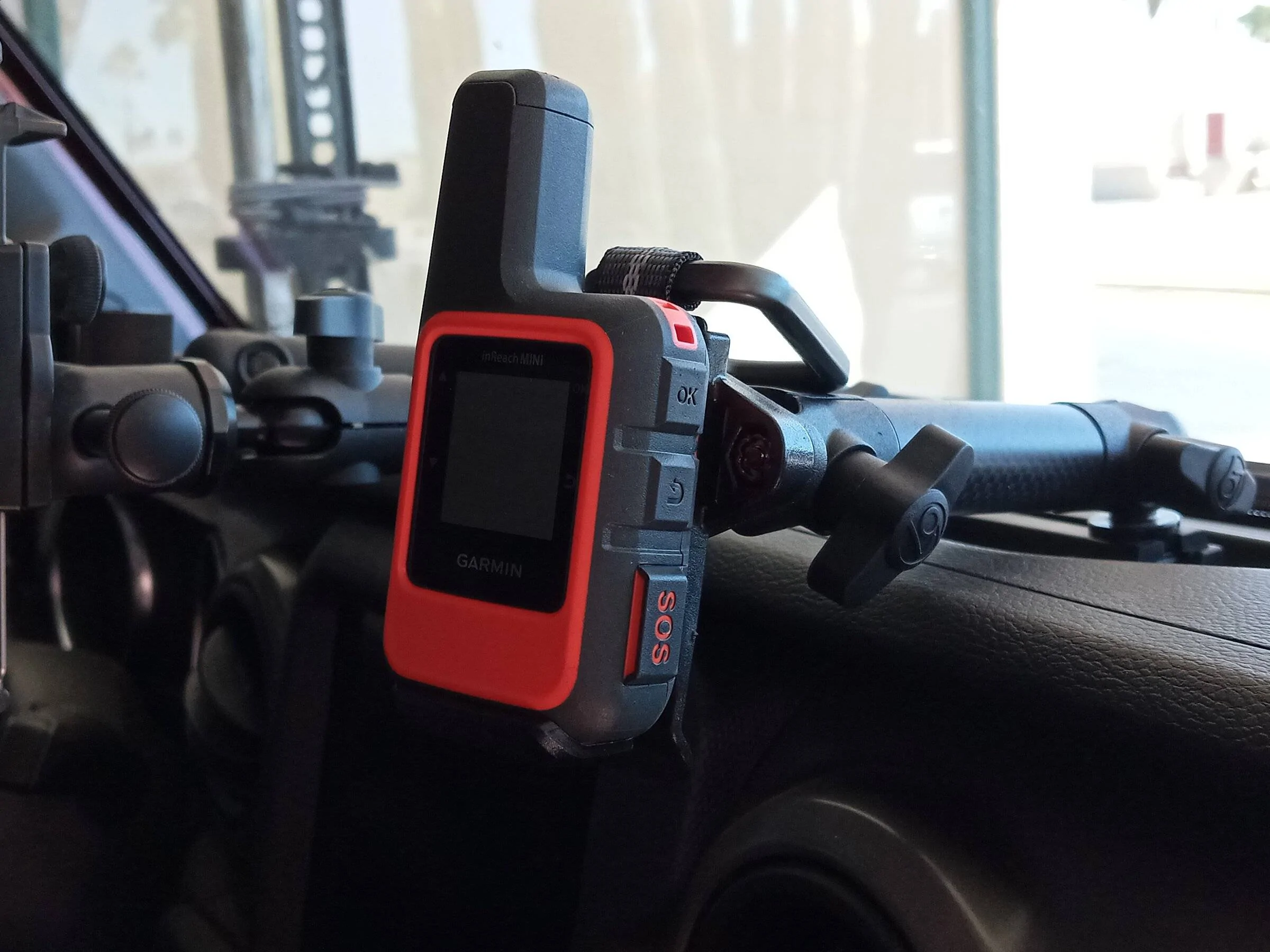 Jeep Wrangler JL 67 Designs Phone Mount Review Mounts 09