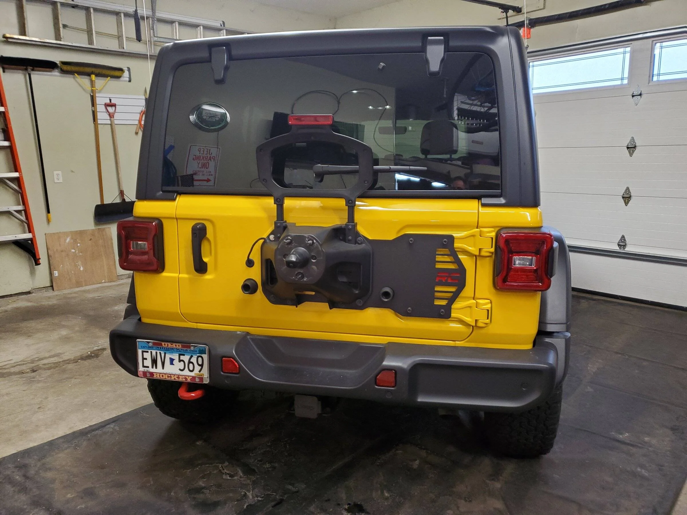 Jeep Wrangler JL Rough Country tailgate reinforcement 20220403_175136