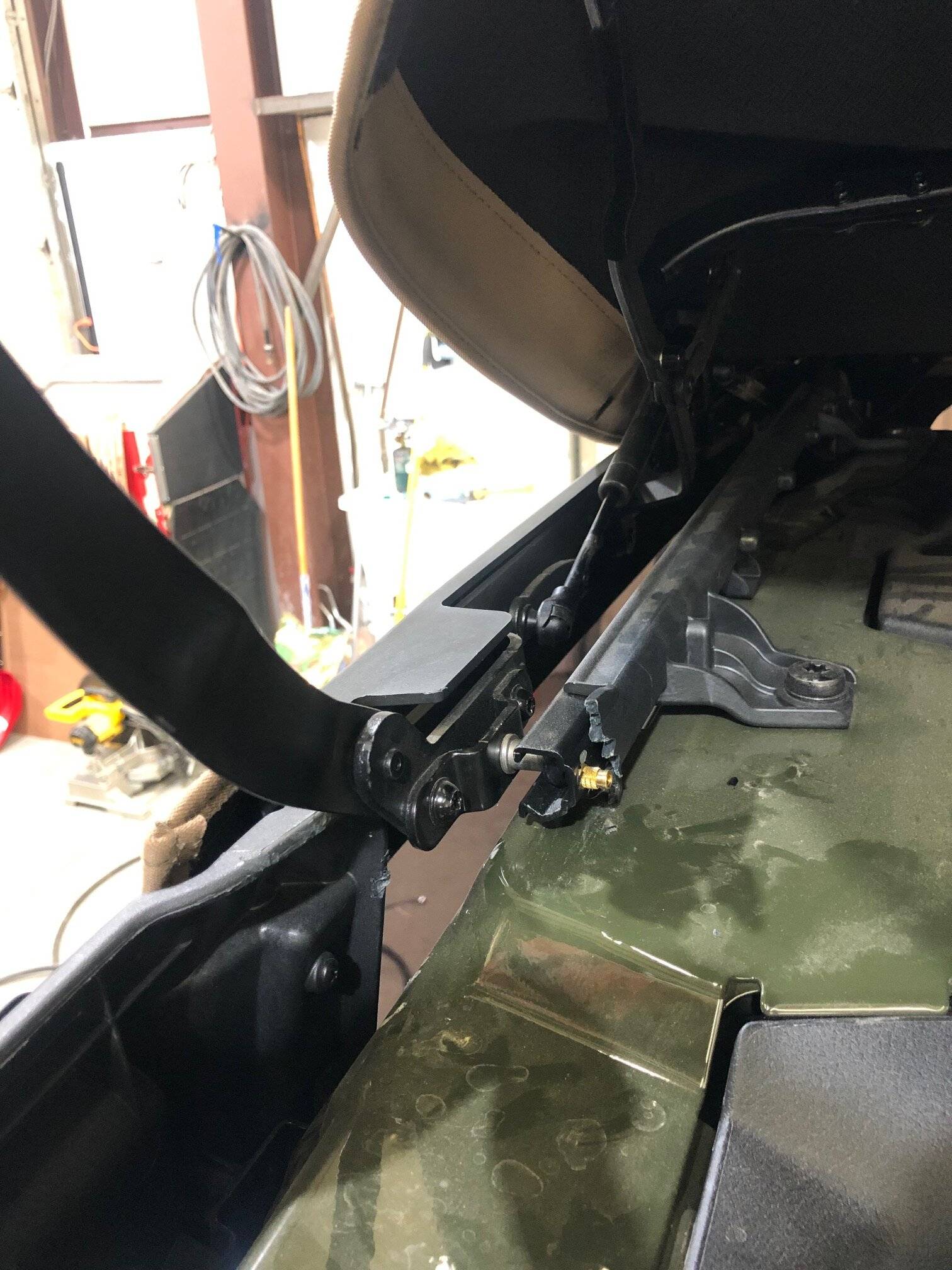Jeep Wrangler JL Damaged Soft Top - Need Photos IMG_7289