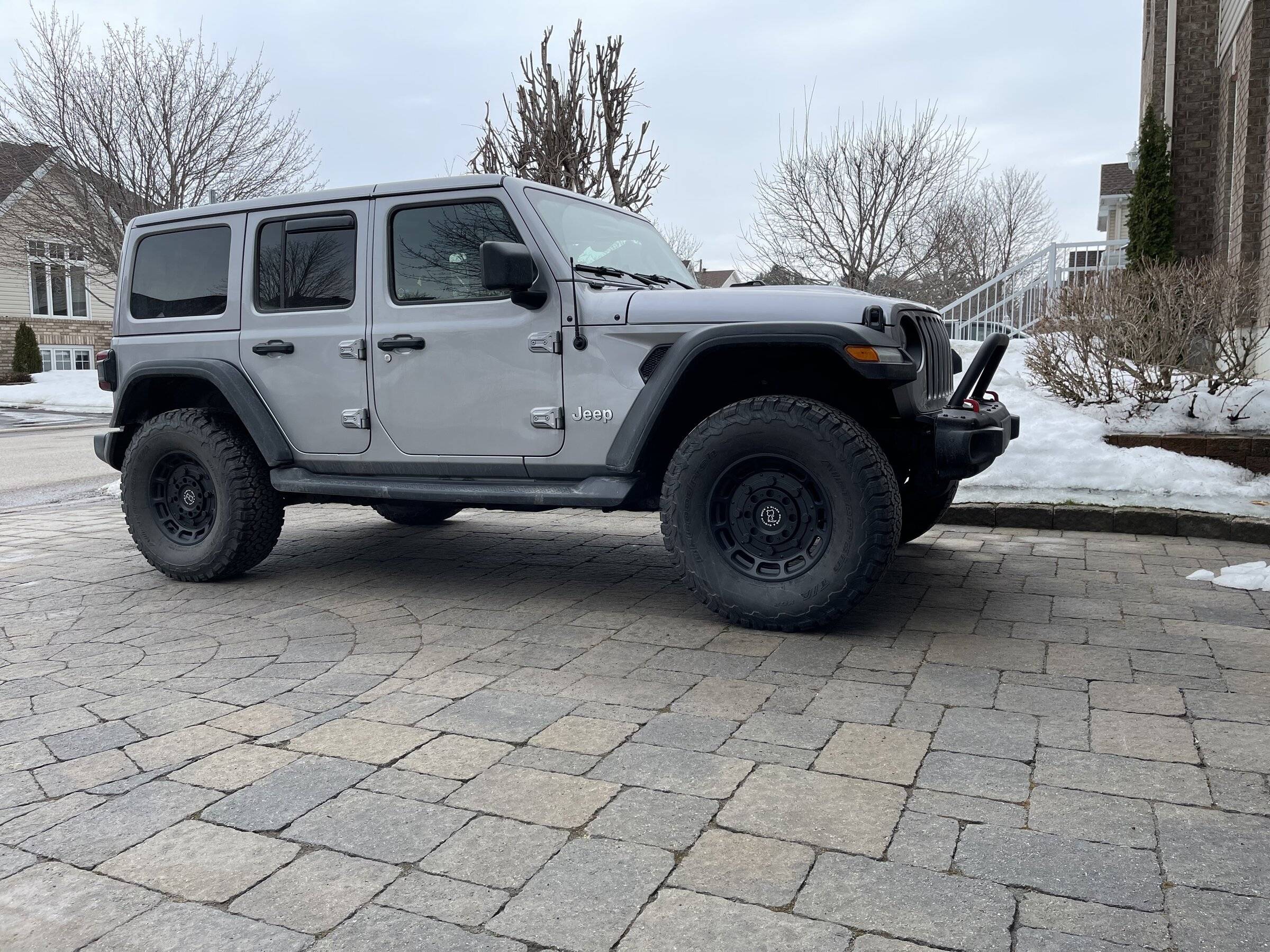 Jeep Wrangler JL Sting Grey JLU Wheel Setups E0515A7C-6AC9-4E3F-BC6D-D8D3255C5974
