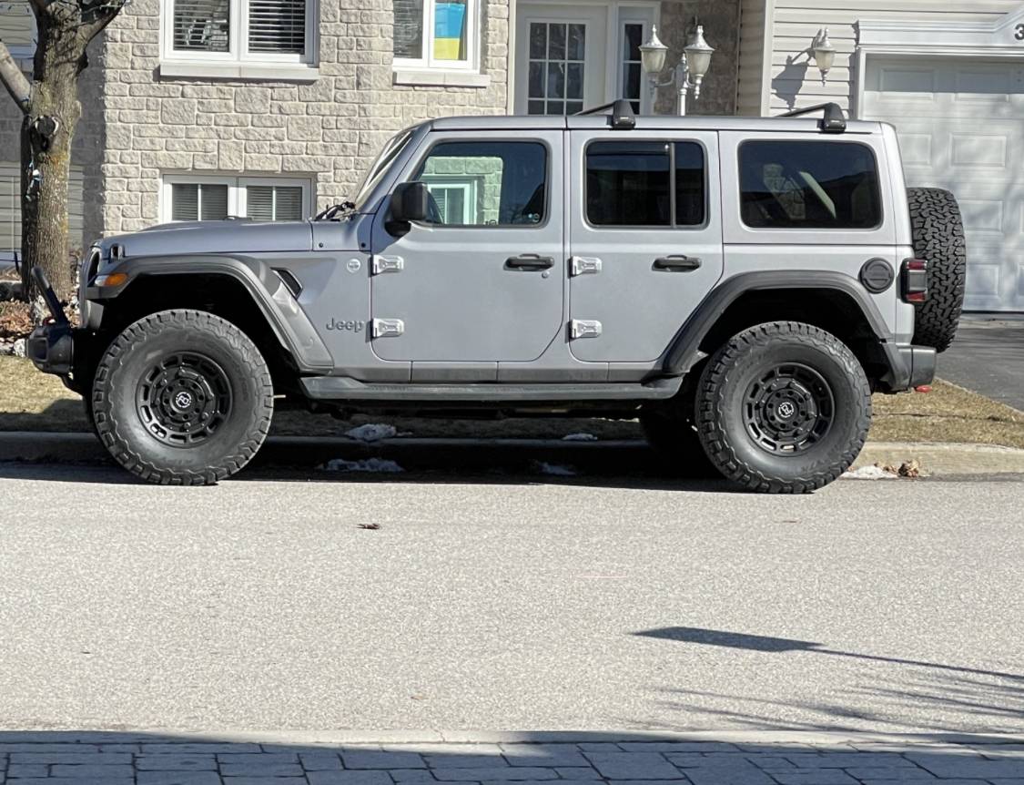 Jeep Wrangler JL Sting Grey JLU Wheel Setups F619D842-41FF-4357-84E2-66928111022F