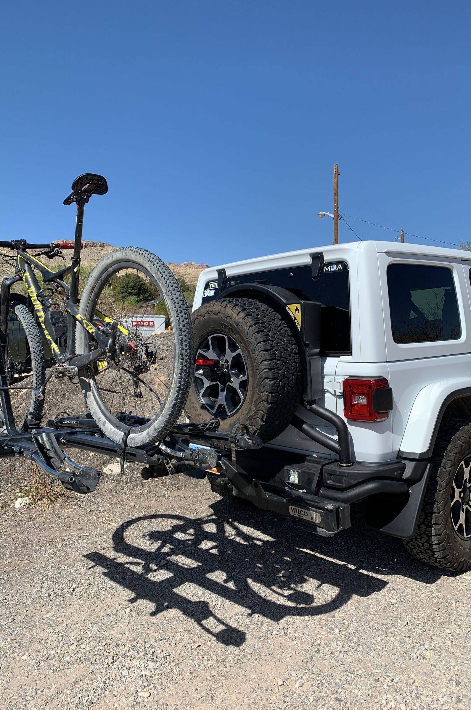 Jeep Wrangler JL Bike Rack Options?? 5f0cde2e-d40c-4347-0b65-8e6febccd4ff