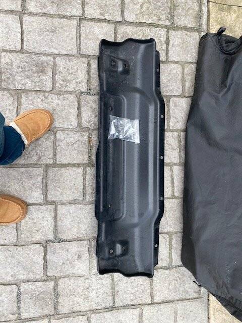 Jeep Wrangler JL Need help identifying this flat tow set up 5of5