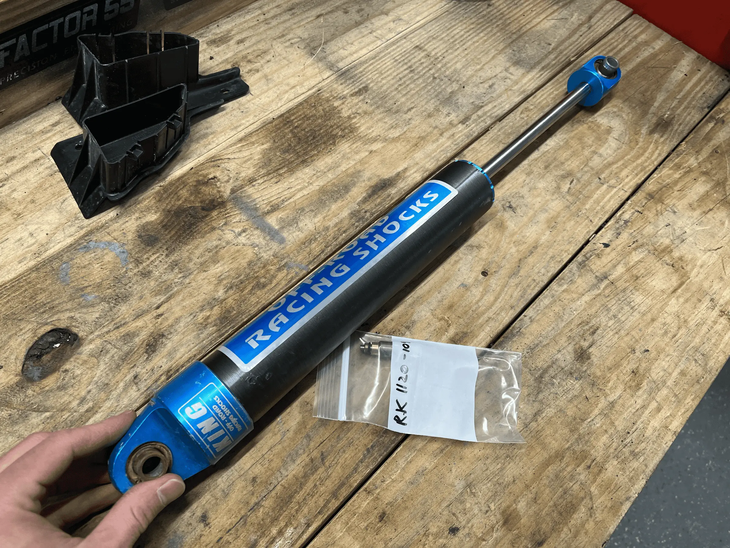 Jeep Wrangler JL King Steering Stabilizer with Fill Adapter tempImagesEVNfR