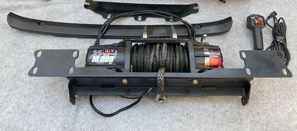 Jeep Wrangler JL Smittybilt winch and winch plate IMG_1687