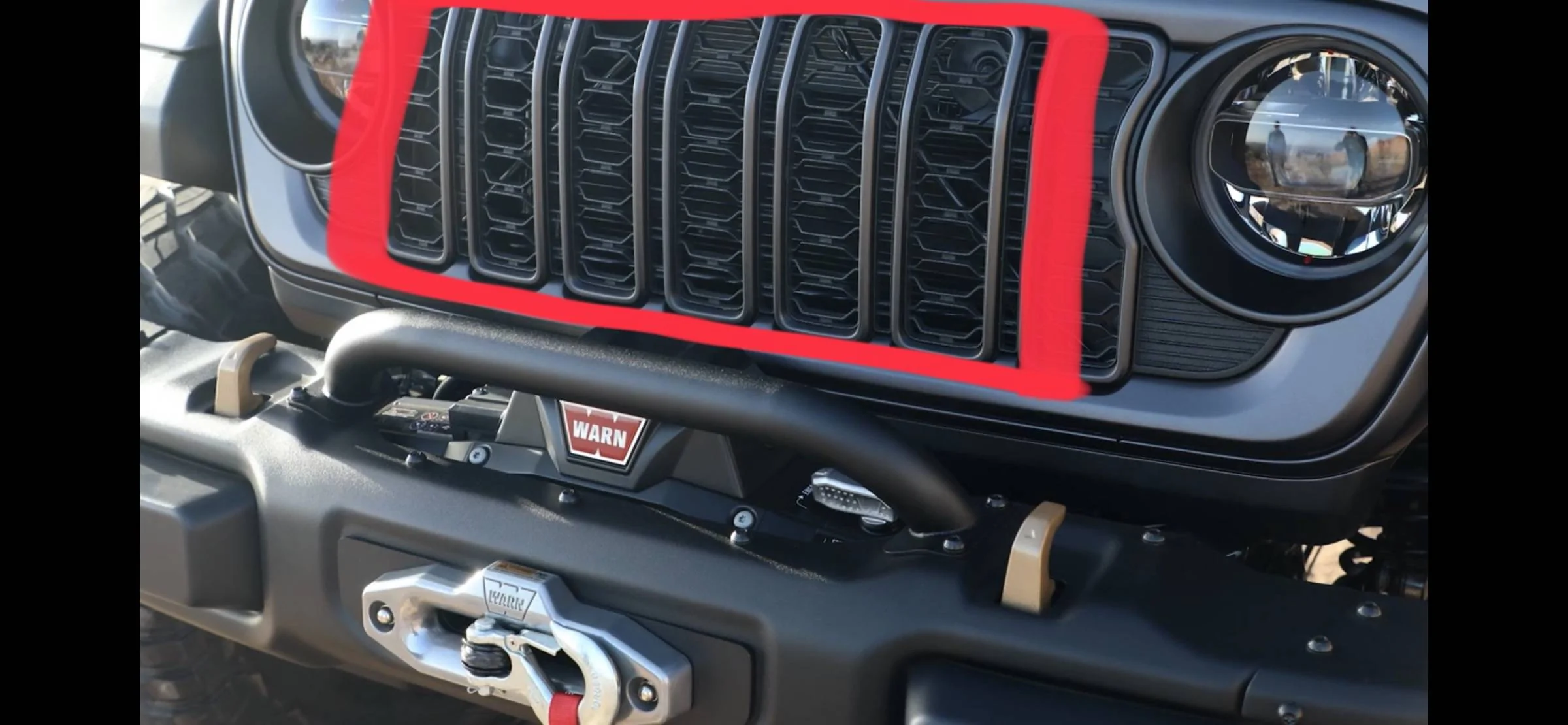 Jeep Wrangler JL SNEAKY: 2023 Wrangler grille previewed by 20th Anniversary Rubicon Concept?? 70C35138-1B7D-40BB-AC48-5D948A9C8589