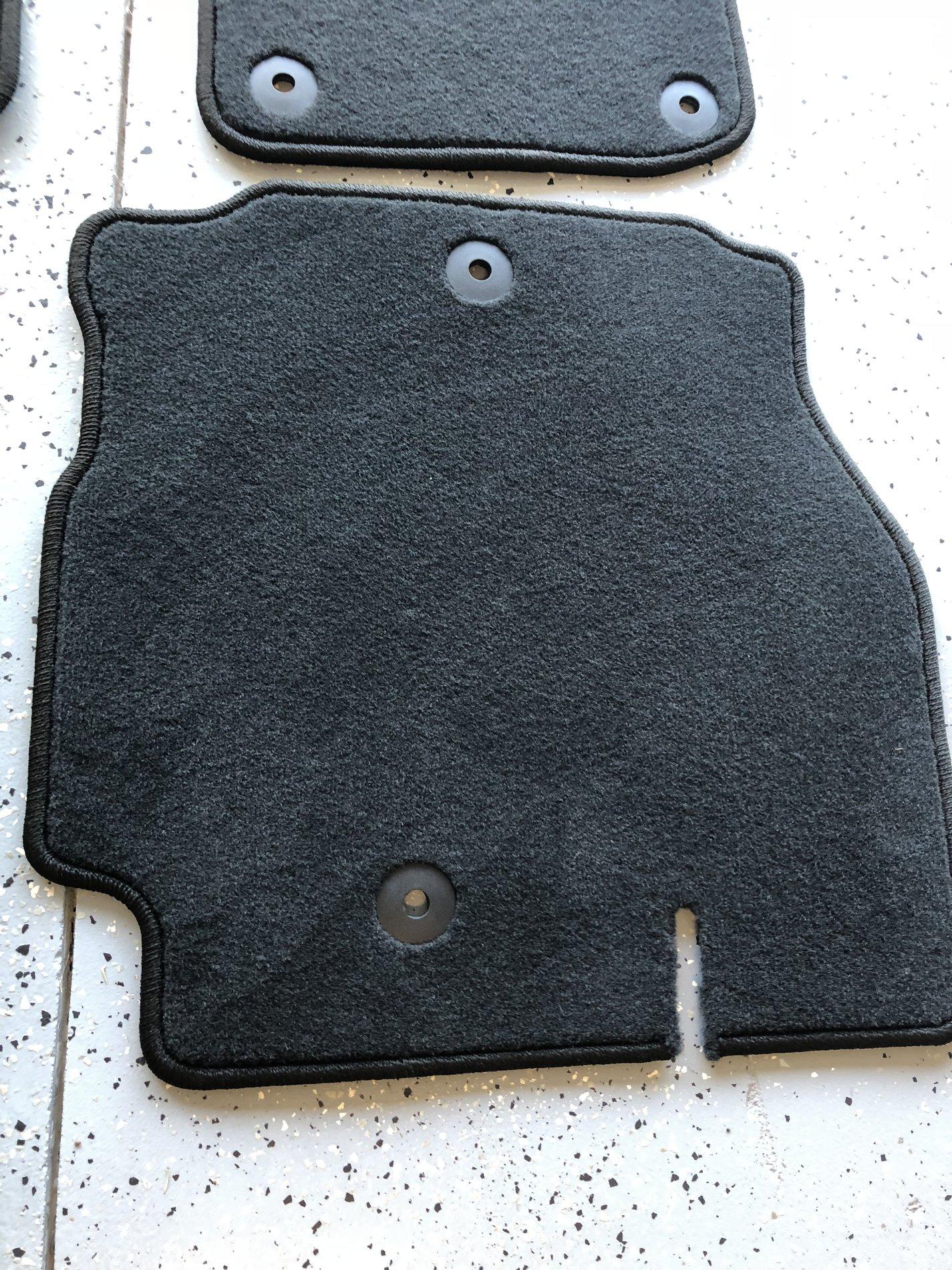 Jeep Wrangler JL WTS JLUS Carpets 6797B503-2D2D-4776-9418-C07BFFEC6768