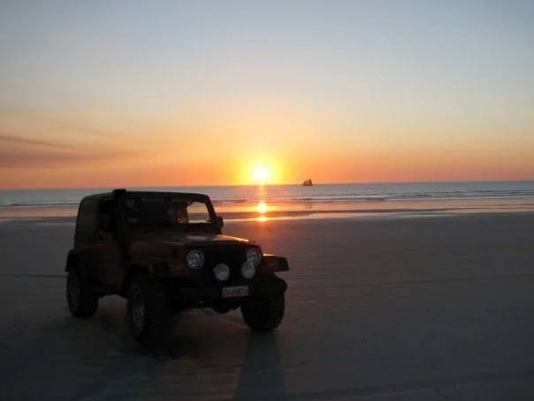ed91577ab180e024b02f5cd0d132b701--sunsets-jeep-life.webp