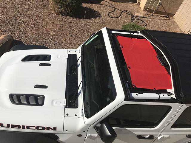 Jeep Wrangler JL Team Alien Sunshade Has Landed! 35171266_1850742698563073_2742254640455221248_n