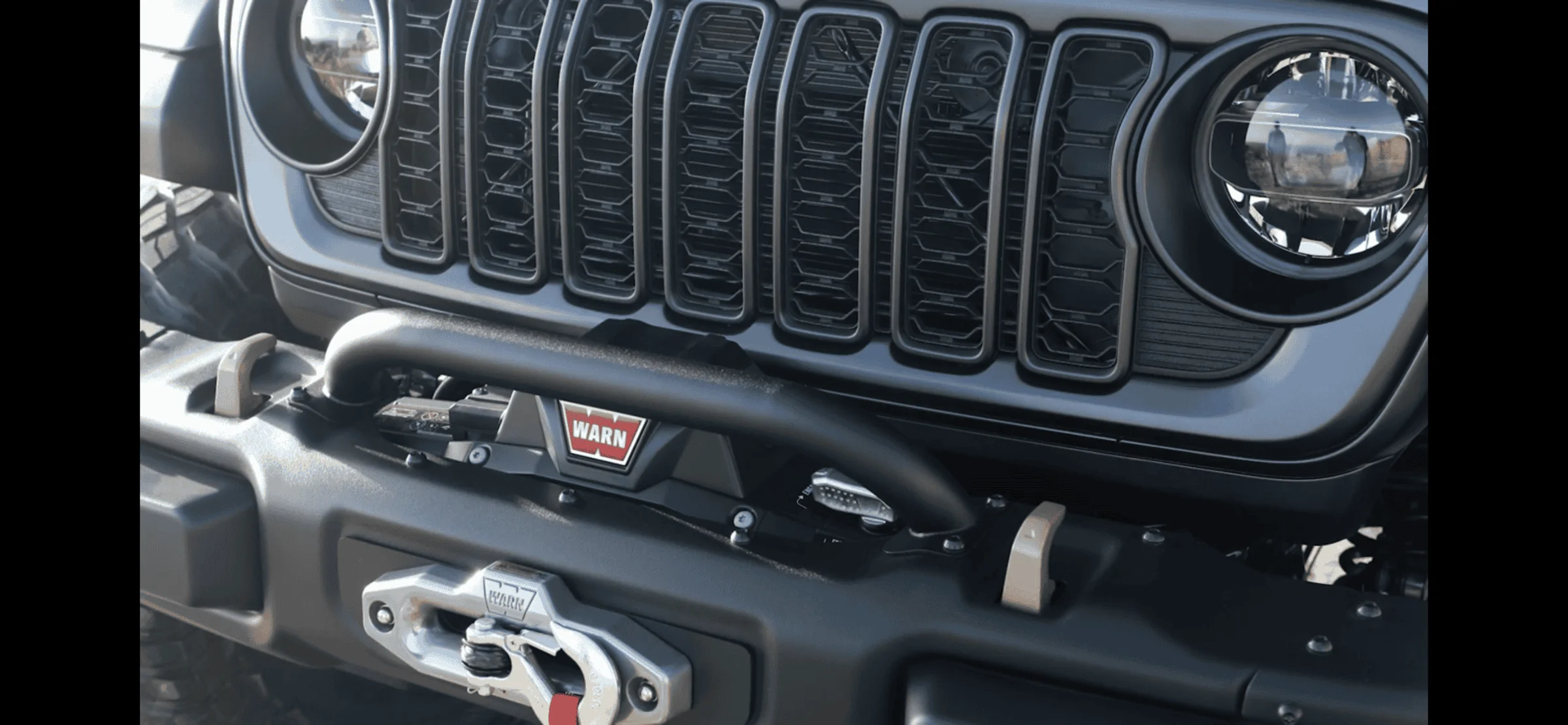 Jeep Wrangler JL Which grill? Its hard to decide. 21F0C166-E54A-498A-9CF2-F0489C094B5D