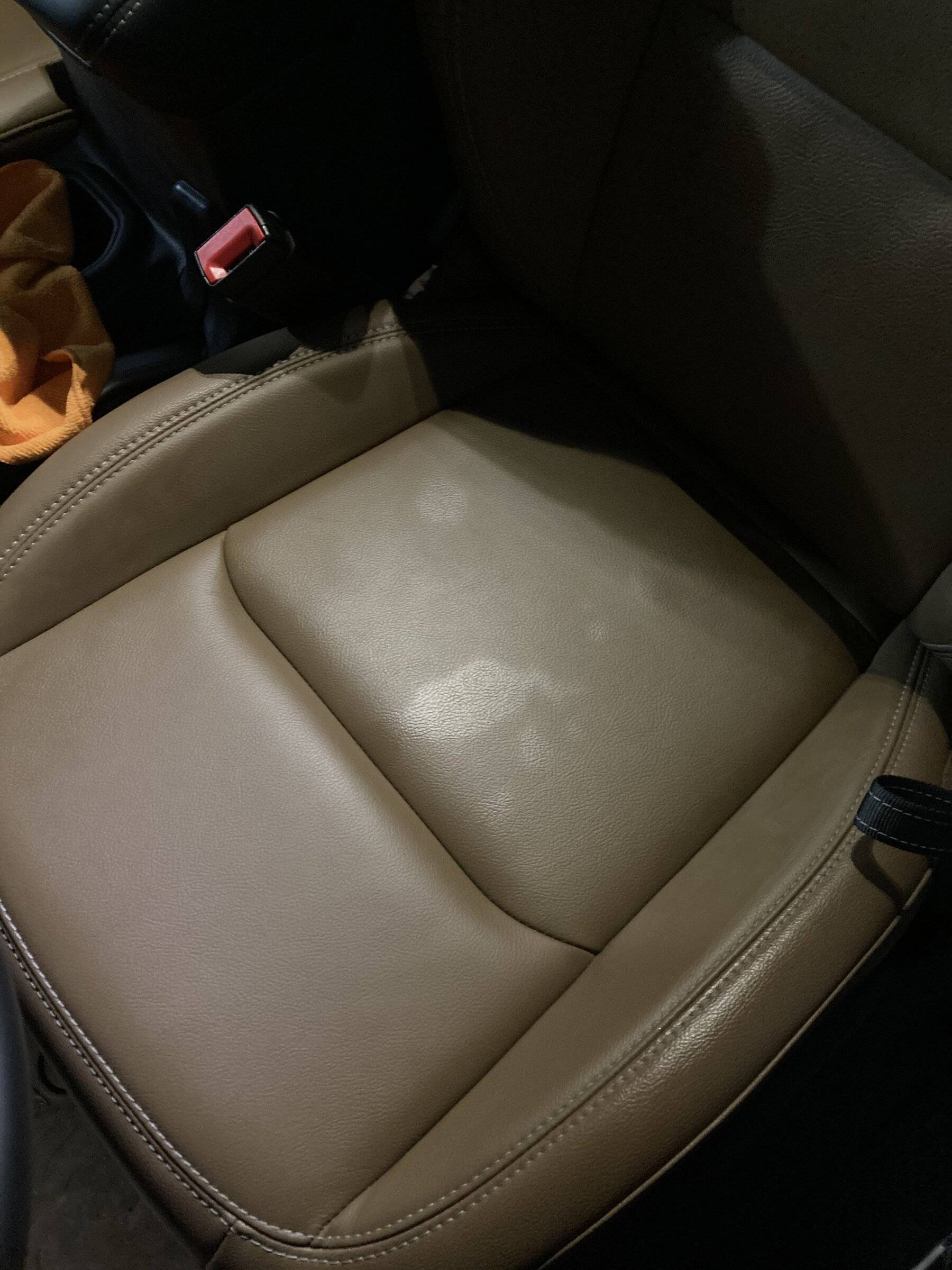 Jeep Wrangler JL Leather seat issue - anyone else? C7DDC106-24AD-4CD0-9909-2A99481847A0