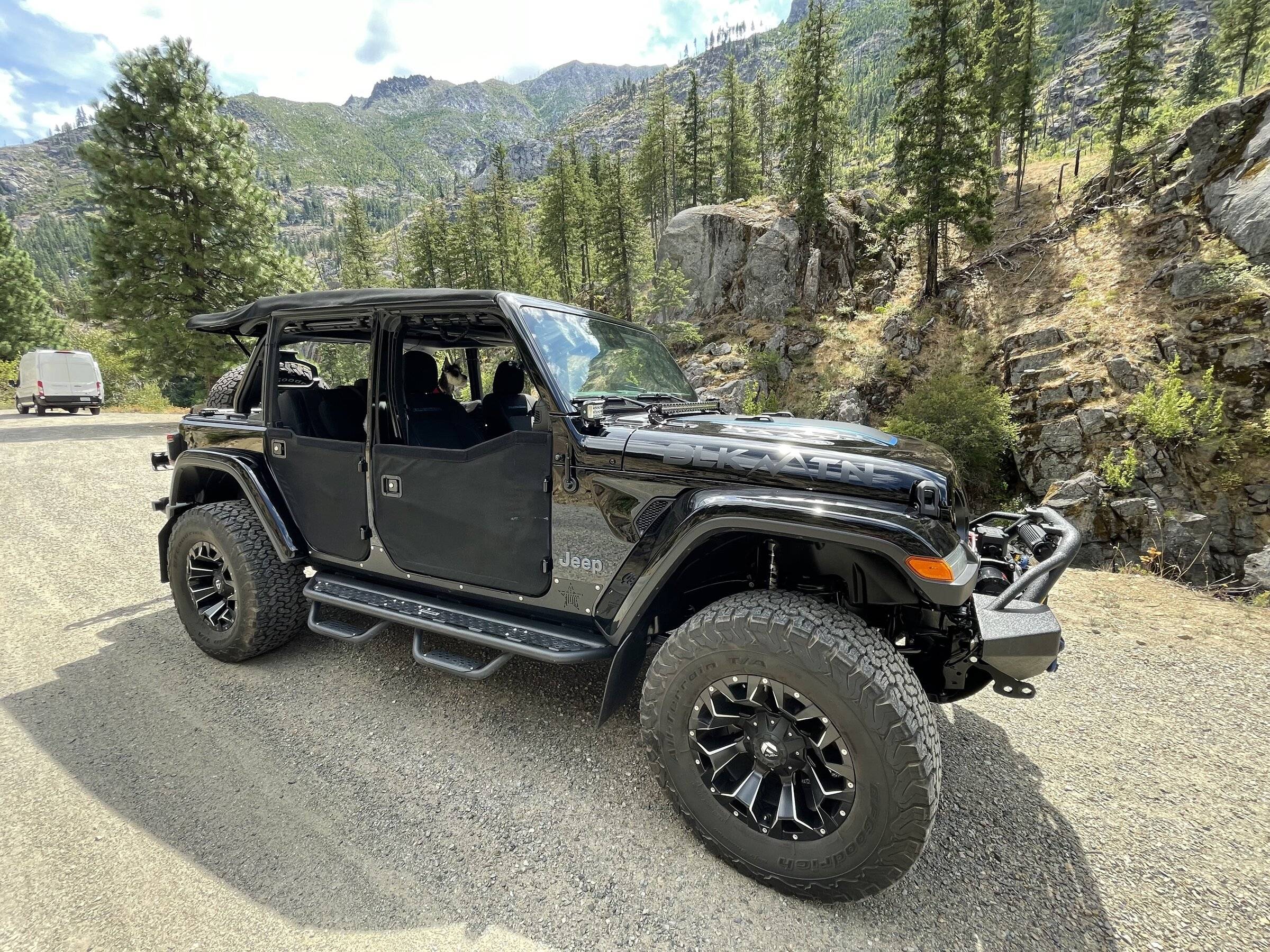 Jeep Wrangler JL Lightsout 4xe Build IMG-3786