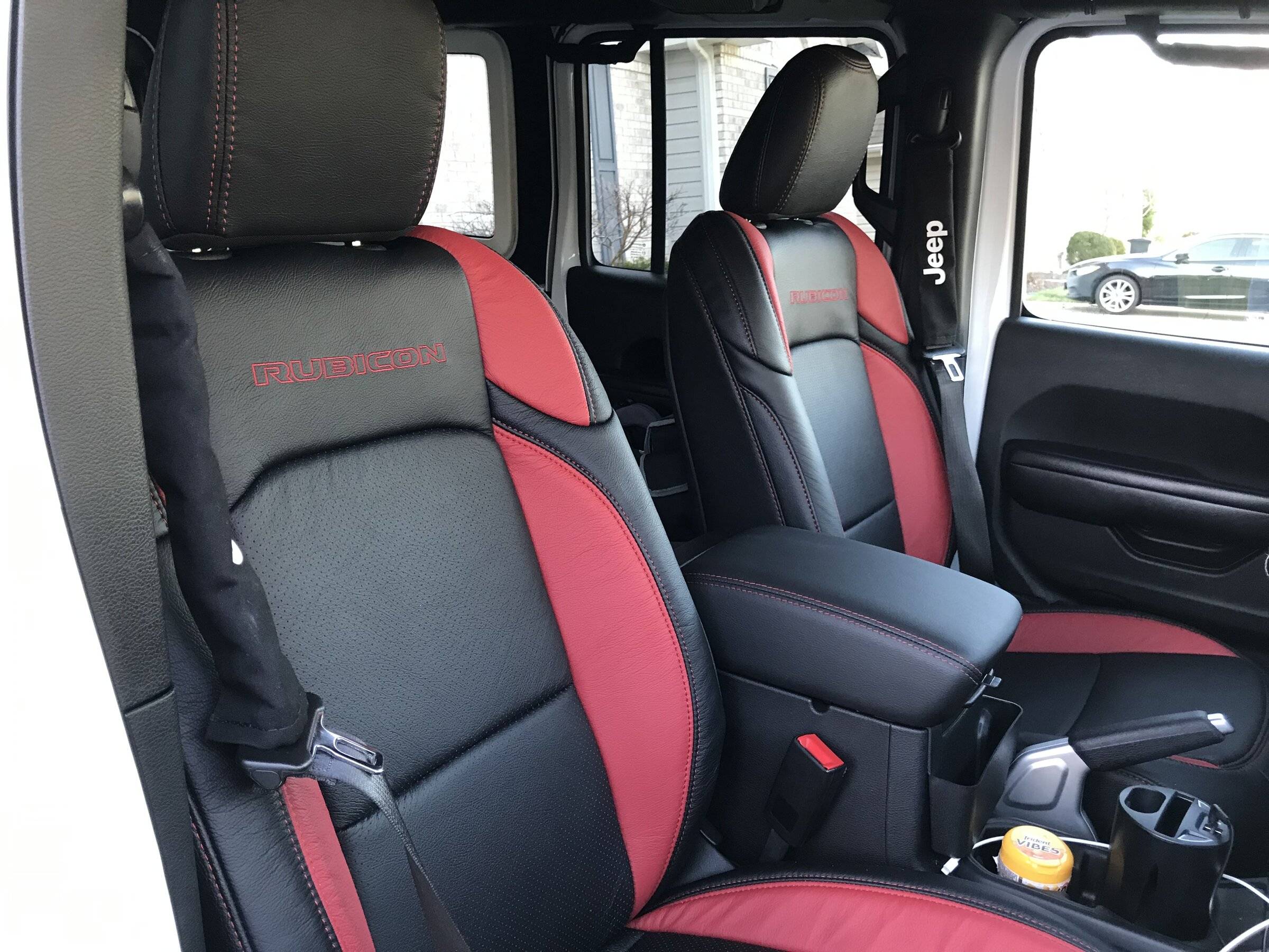 Jeep Wrangler JL Leather seat issue - anyone else? 1649762291382