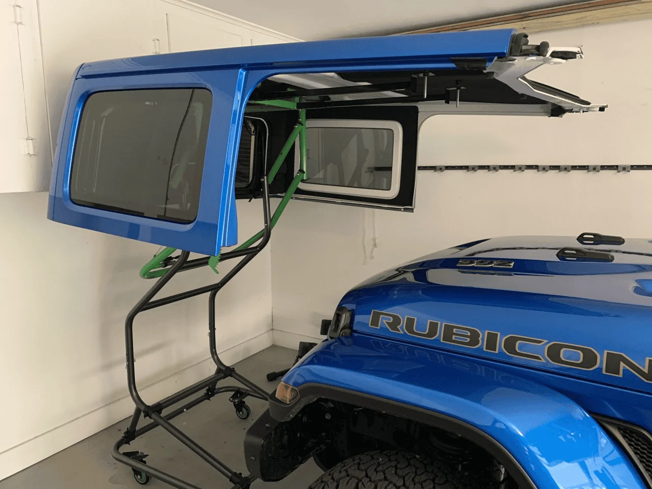 Jeep Wrangler JL Hard top hoist clearance 1649783348691
