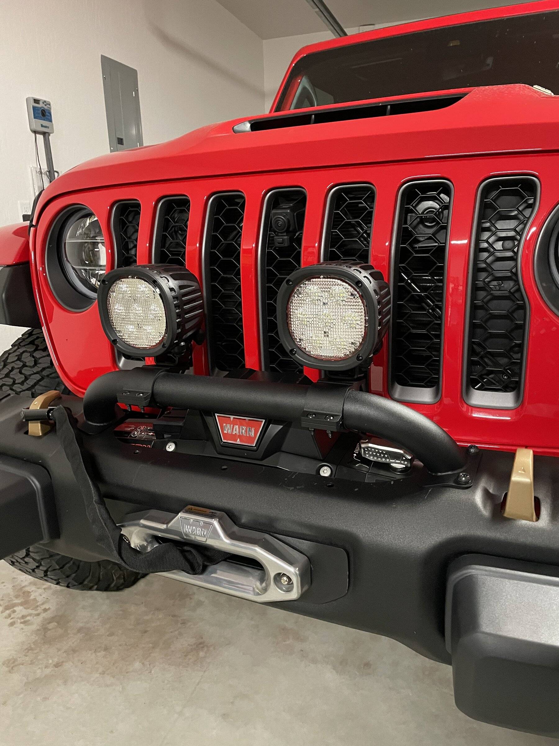 Jeep Wrangler JL Warn Low vs Mid Height Grille Guard DEEBF0B3-A1E3-474A-8875-EA80DAFDA49A