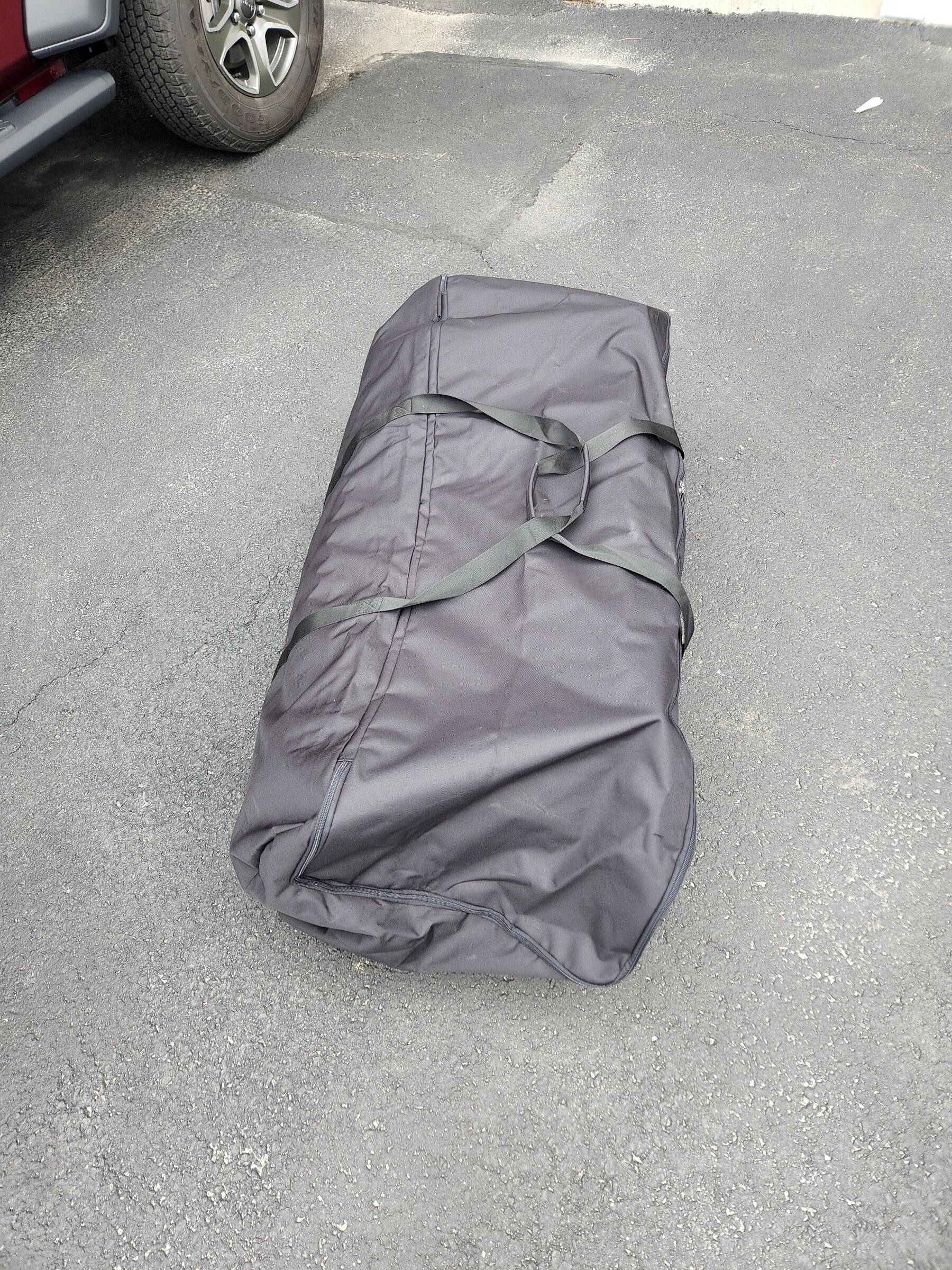 Jeep Wrangler JL Proper rear seat storage 20220416_140625