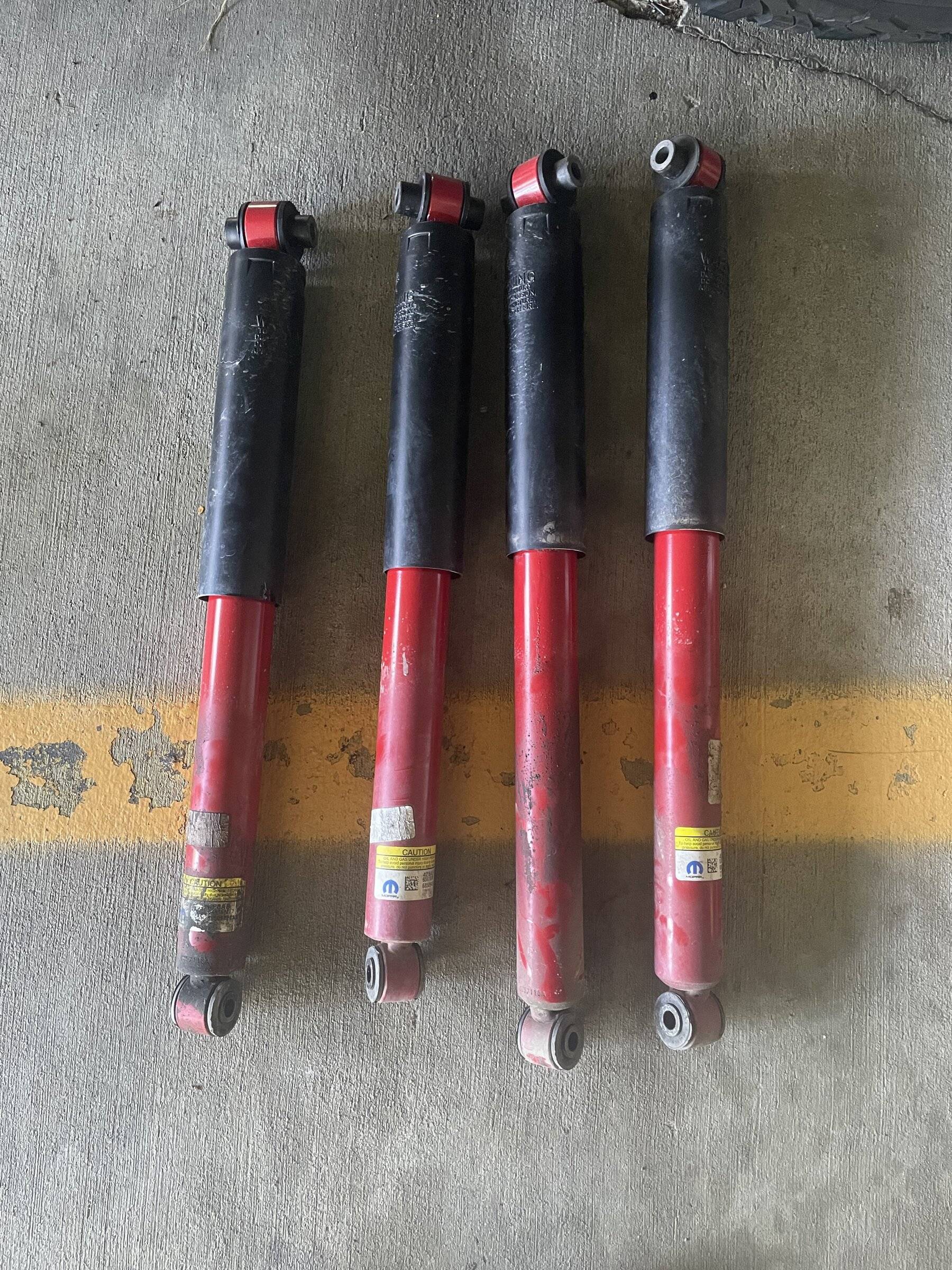 Jeep Wrangler JL 2021 JLURD Shocks - $40 IMG_0212