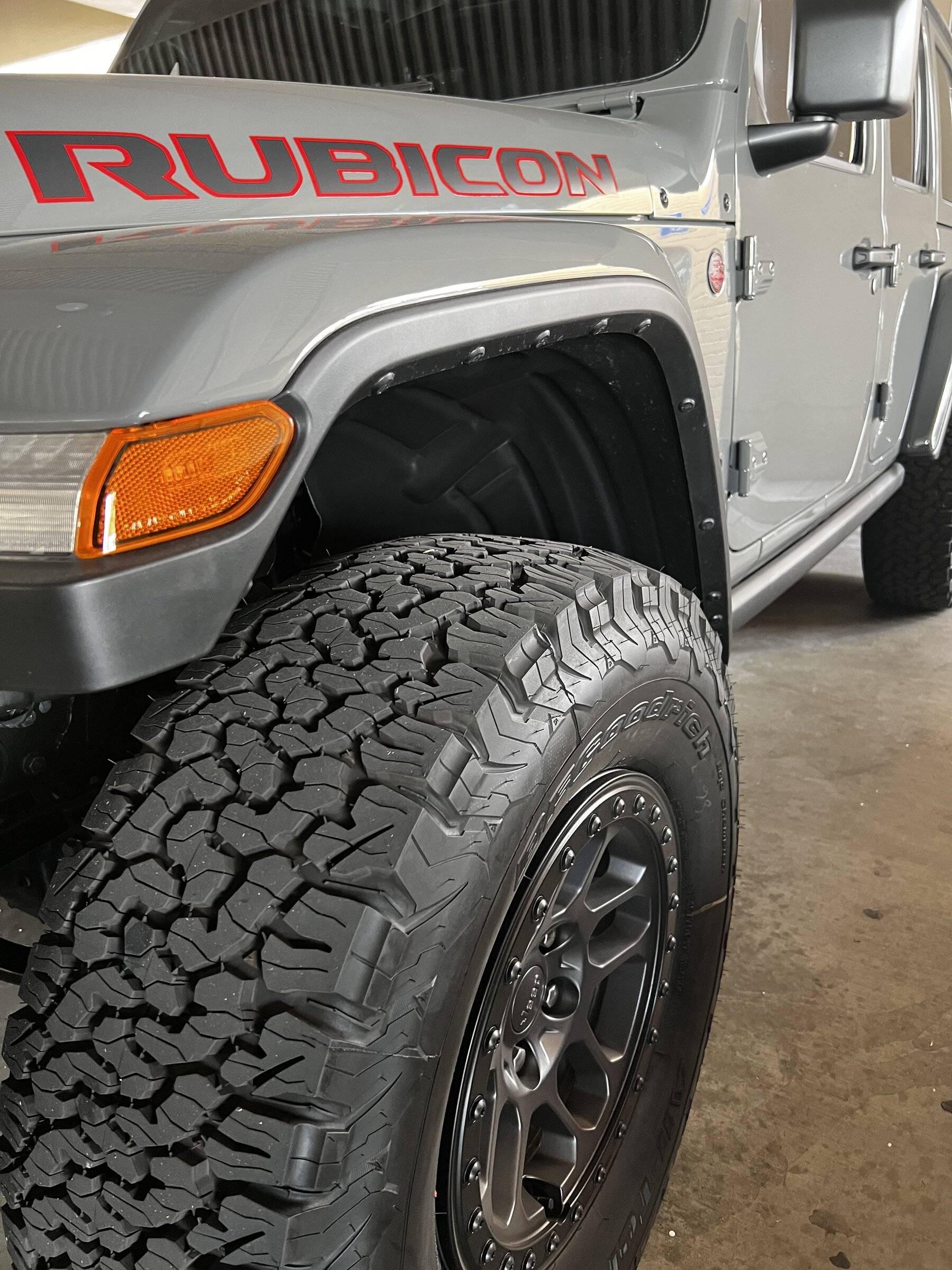 Jeep Wrangler JL Xtreme recon package flare removal 2FEDA1A5-B1B7-4355-A01C-AE012F7AF9F4