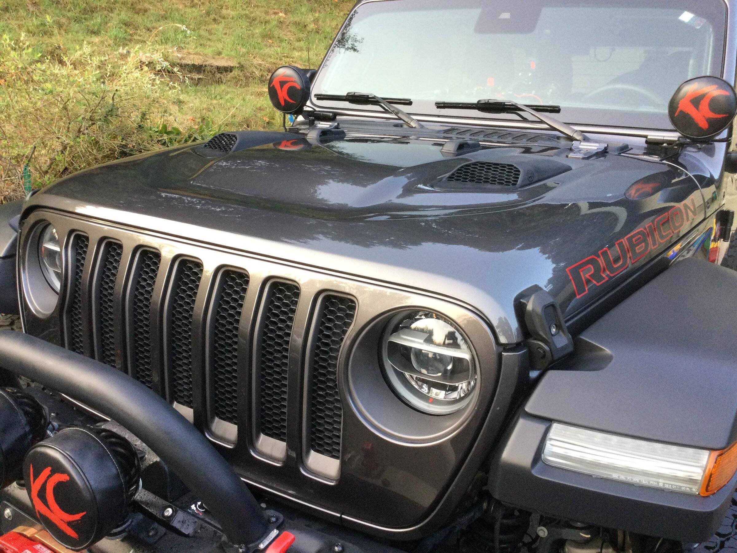 Jeep Wrangler JL Hood vents? 40F66CB2-4214-4DDD-9787-83B5018728D9