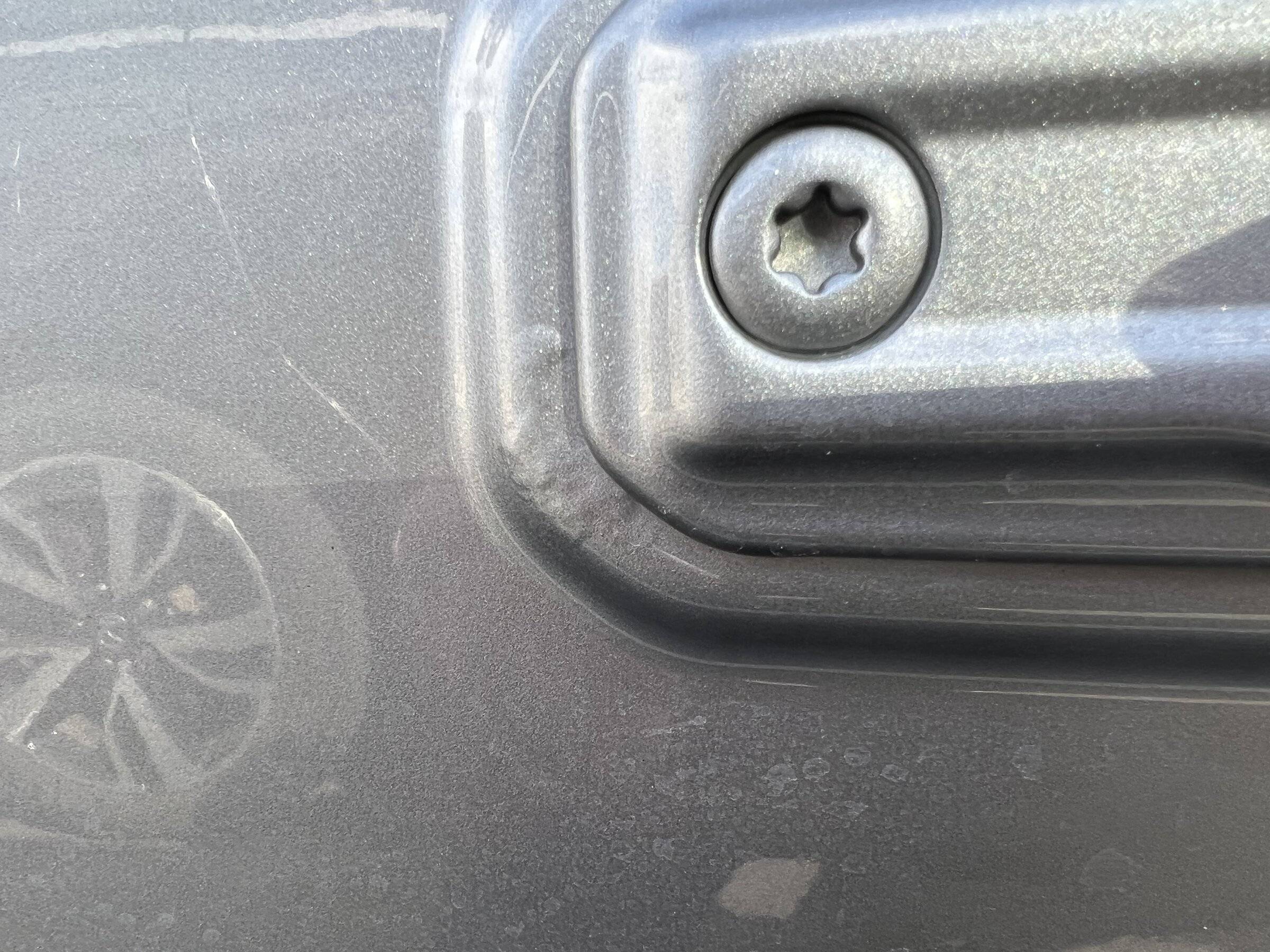 Jeep Wrangler JL Bubbles in Paint at Door Hinges CCD85112-1BD6-4CB3-B8EA-F18C1748F601