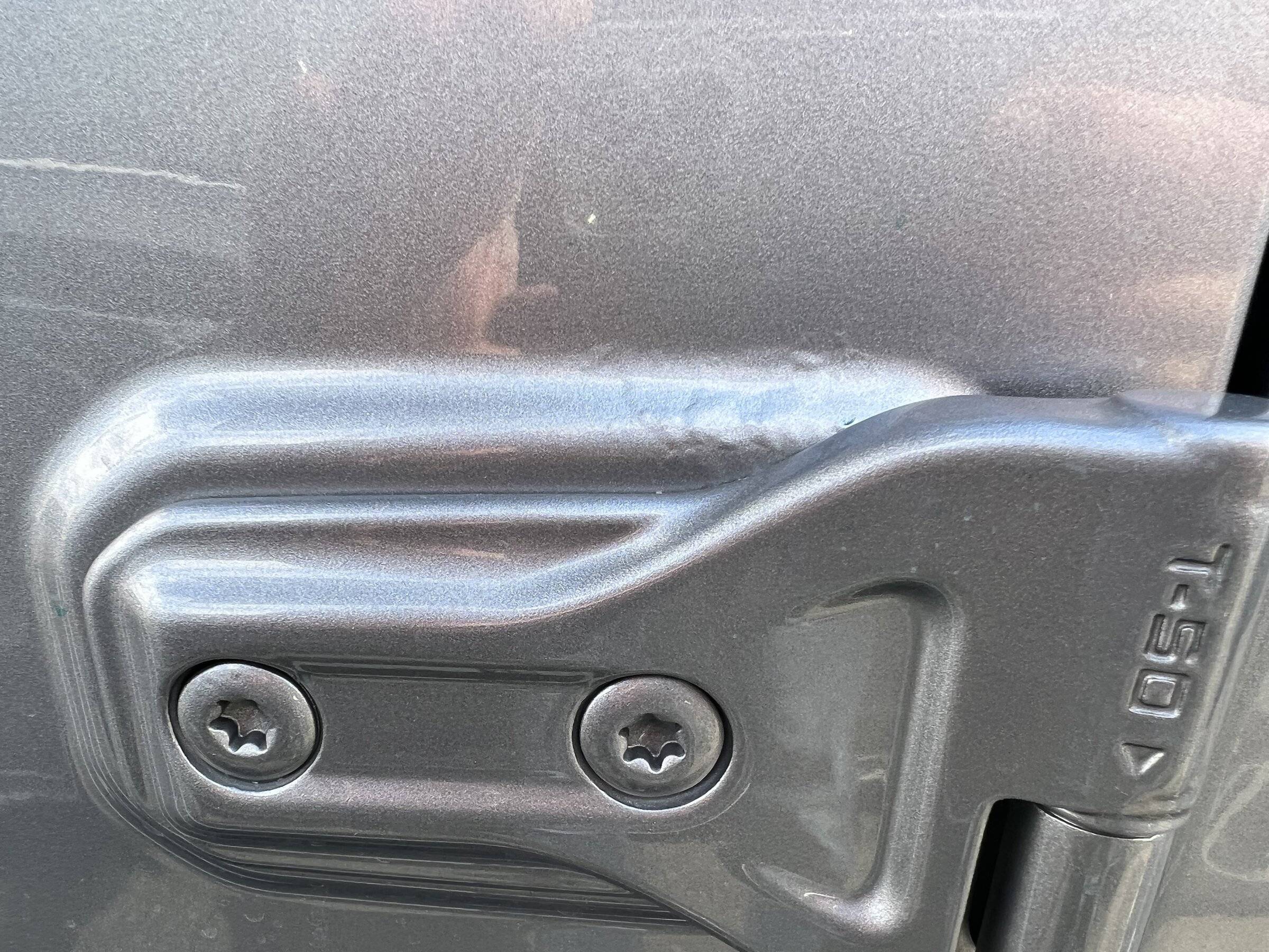 Jeep Wrangler JL Bubbles in Paint at Door Hinges 2F34B166-C9D2-43D0-A374-0010CAB19D6C