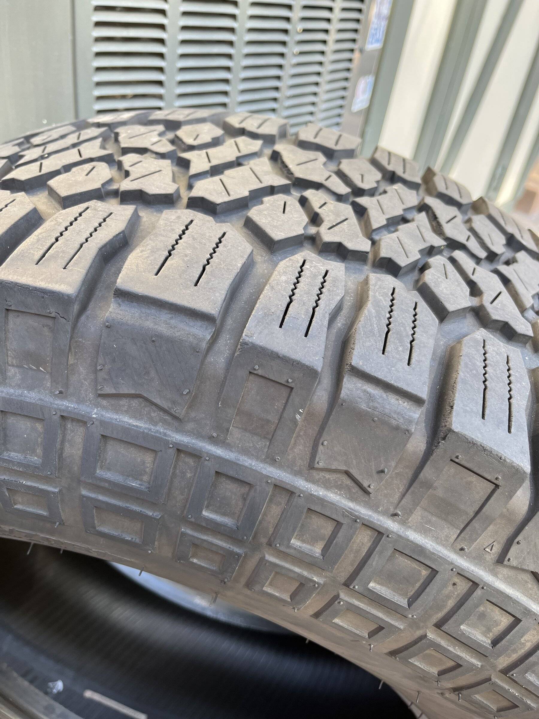 Jeep Wrangler JL Rubicon take off wheels w/ 35s 550F38DB-B186-44B3-A4C6-242ABD5A56BE