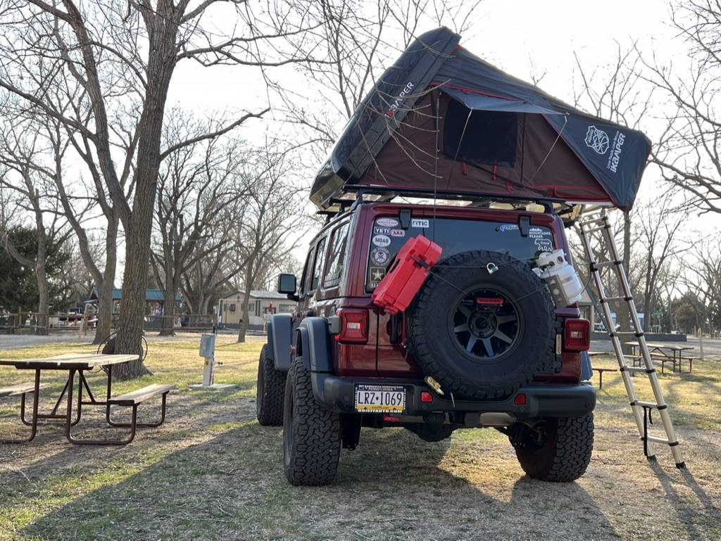 Jeep Wrangler JL Largest Spare Tire Size? 7FA55935-0163-44E4-AA75-526A42273CE8_1_105_c