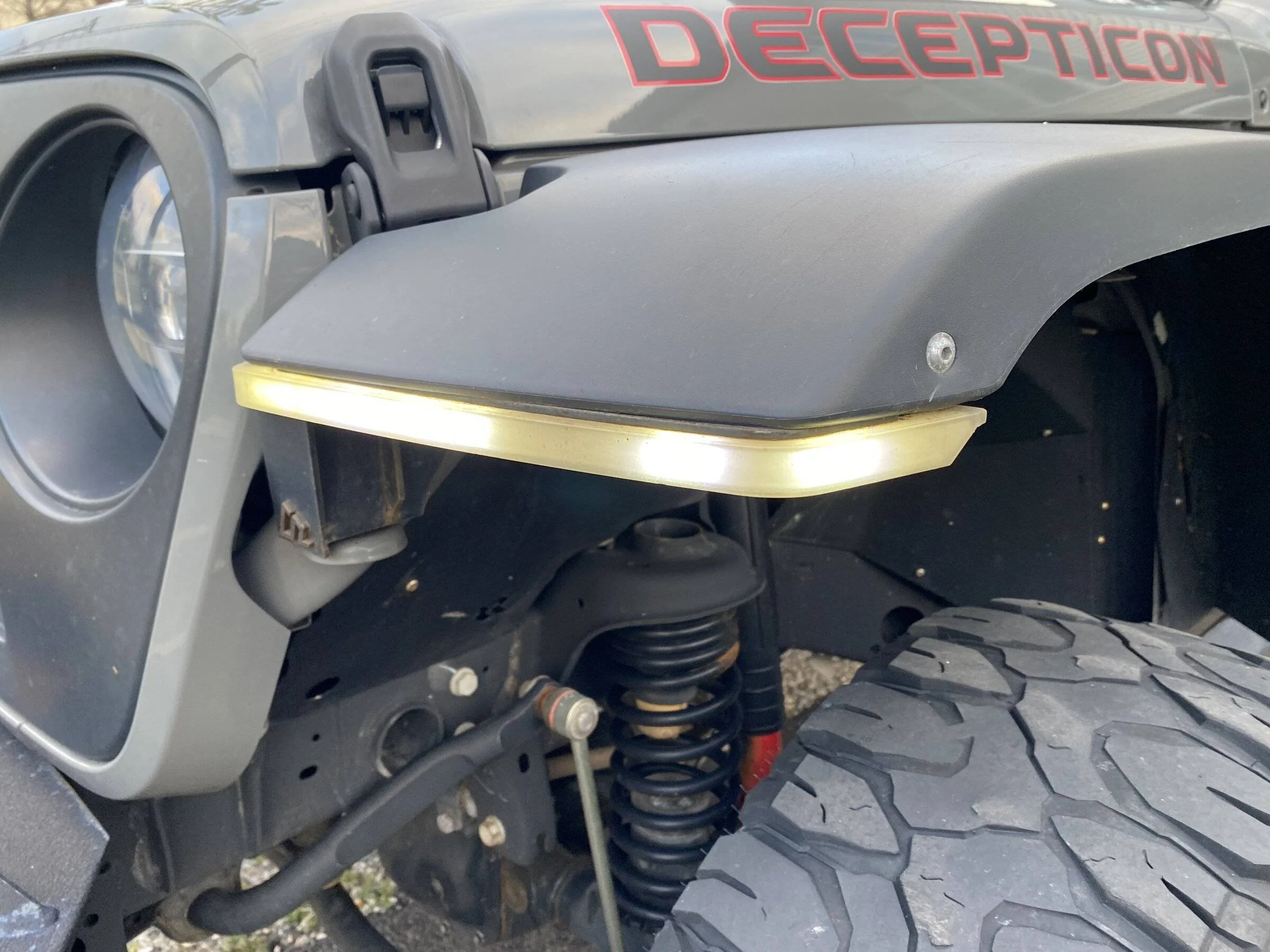 Jeep Wrangler JL AAL fender light with dead leds 8217288F-E2DA-4632-AE7F-2BB68E319F95