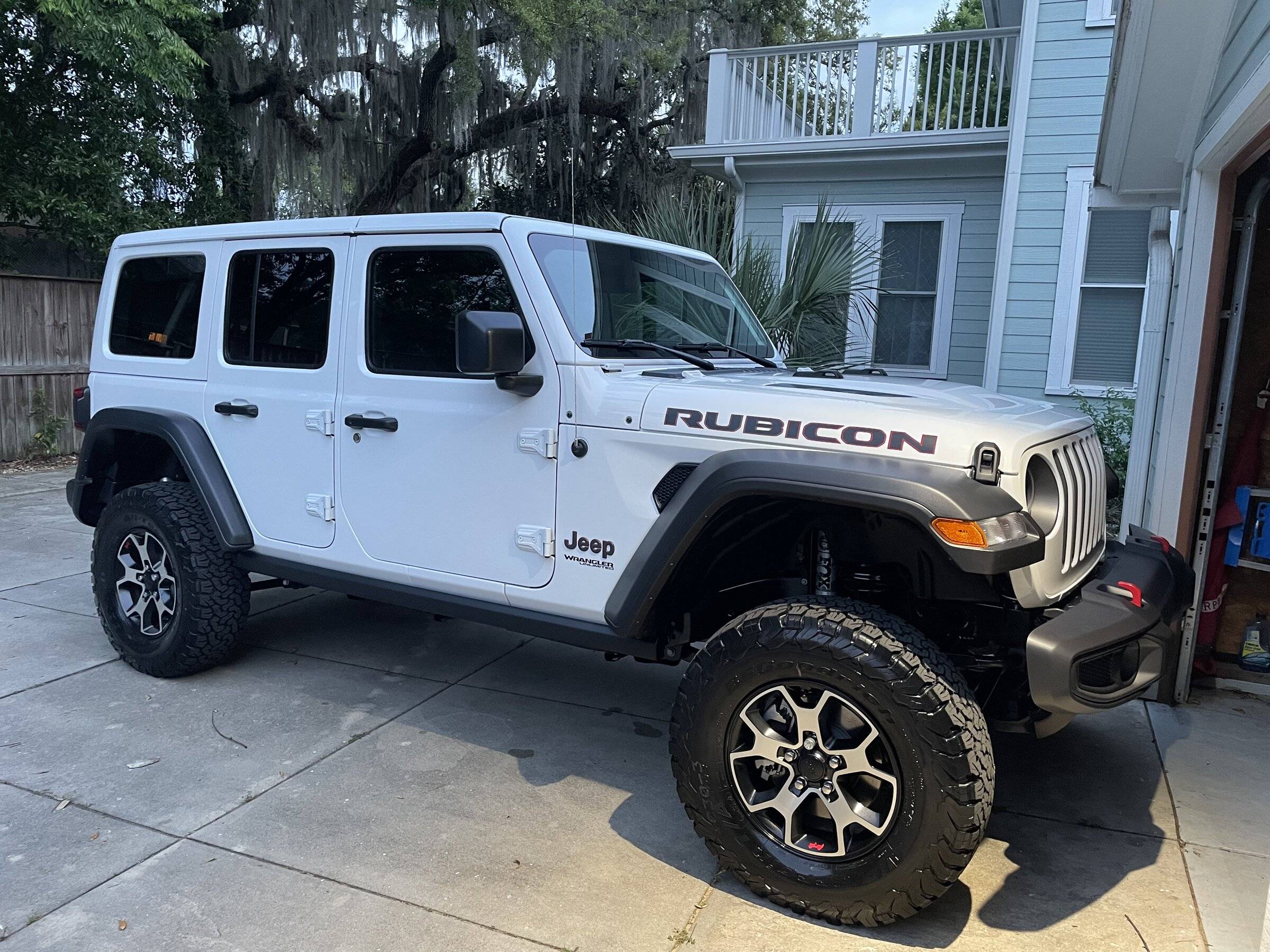 Jeep Wrangler JL Looking for the perfect lift/tire combo! 97B6DAA9-CCF9-4258-8D5C-0AE28219C8AB