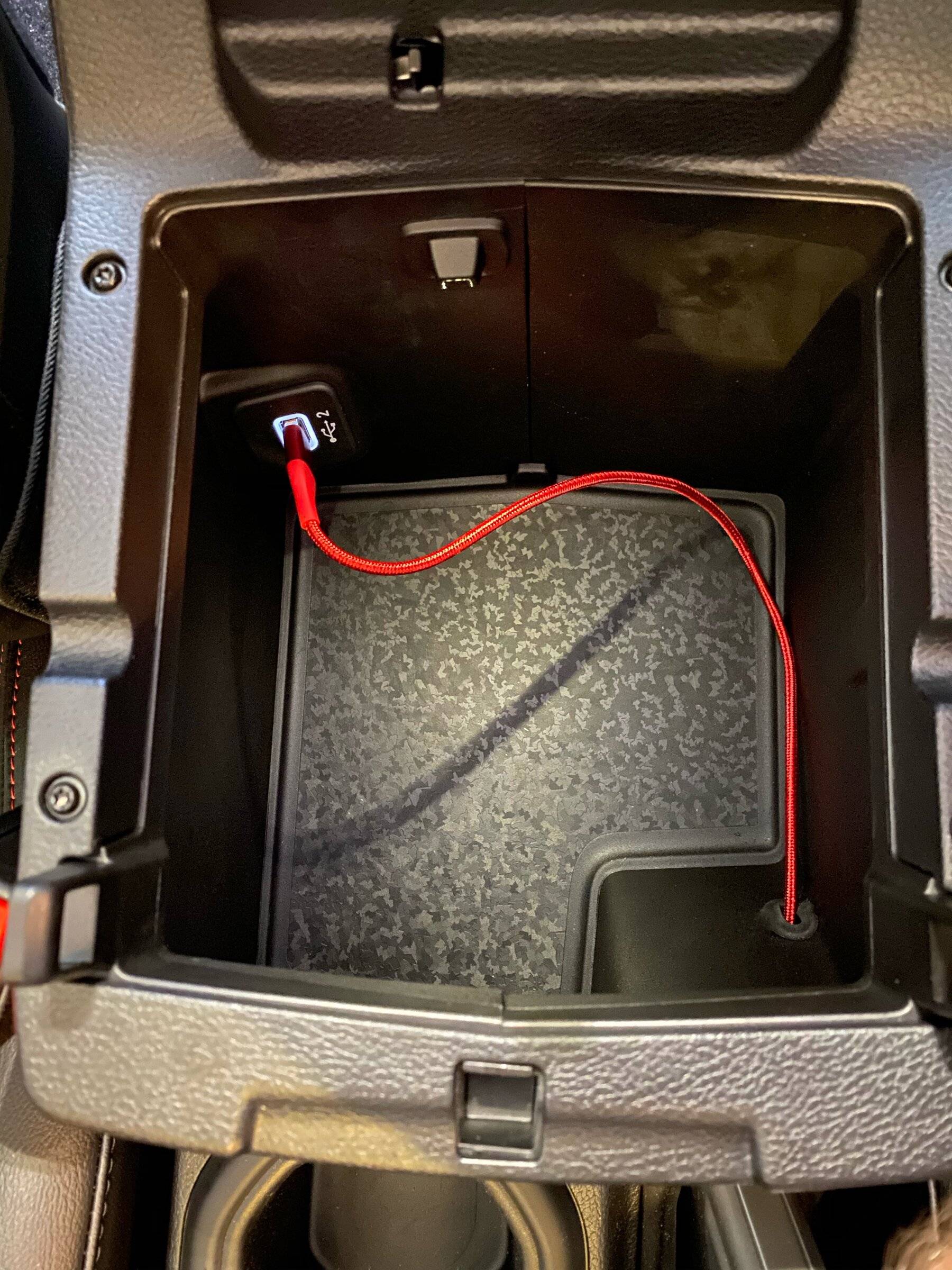 Jeep Wrangler JL Hiding wires IMG_5671