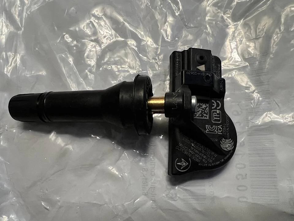 Jeep Wrangler JL Continental TPMS 1A0FFC19-F85E-43AC-BD49-CD8780462D0C