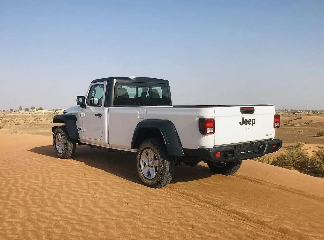 Jeep Wrangler JL JT 8 footer 8D58444D-980F-446F-9A8C-74AE6787F7DA