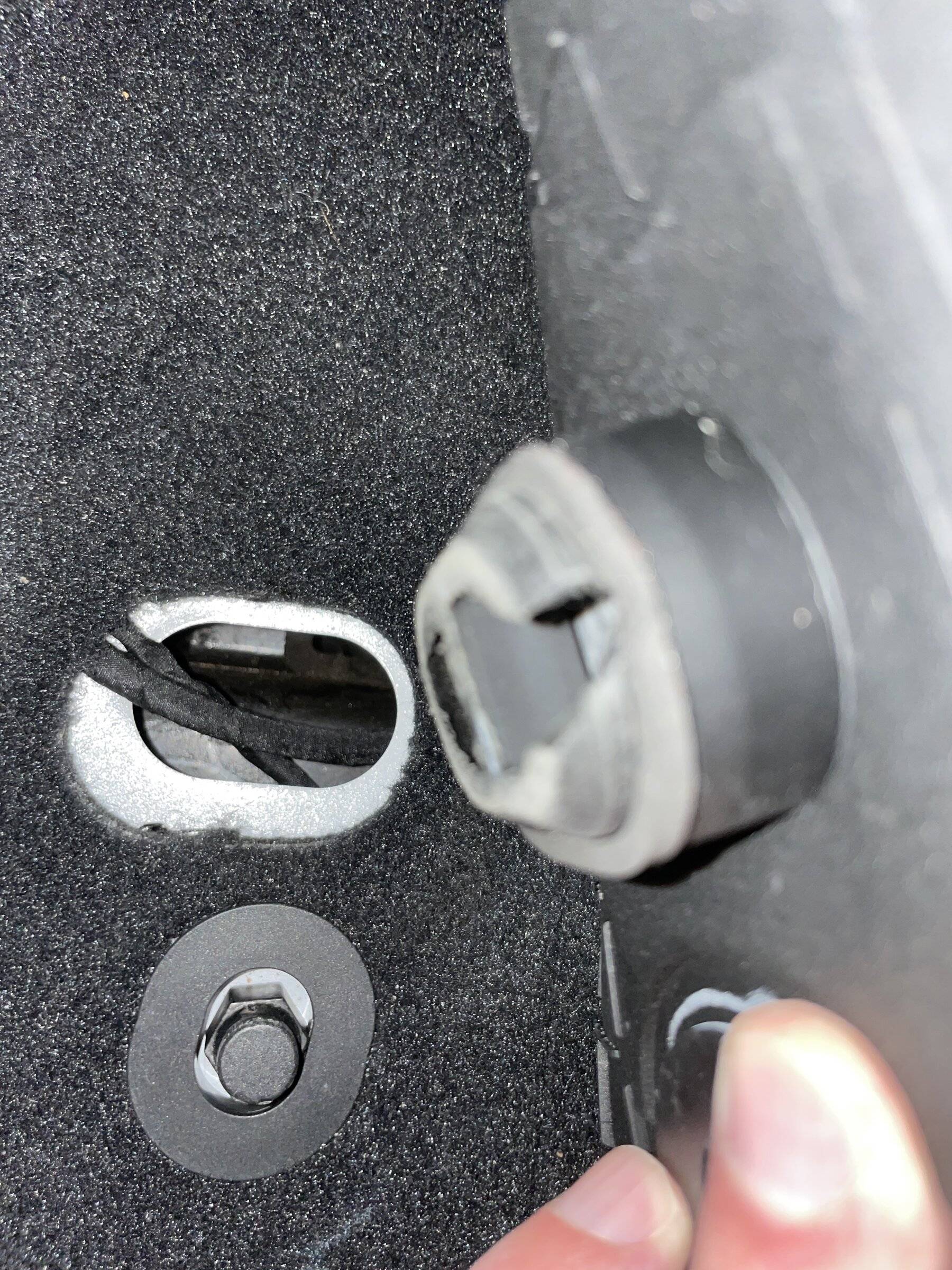 Jeep Wrangler JL Adding an Aftermarket Amp(s) 82D54DB8-638C-498A-BCC8-7610E76B6FE4