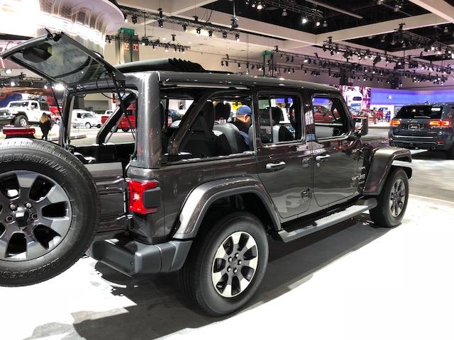 Jeep Wrangler JL Pics from the LA Auto show IMG_0028