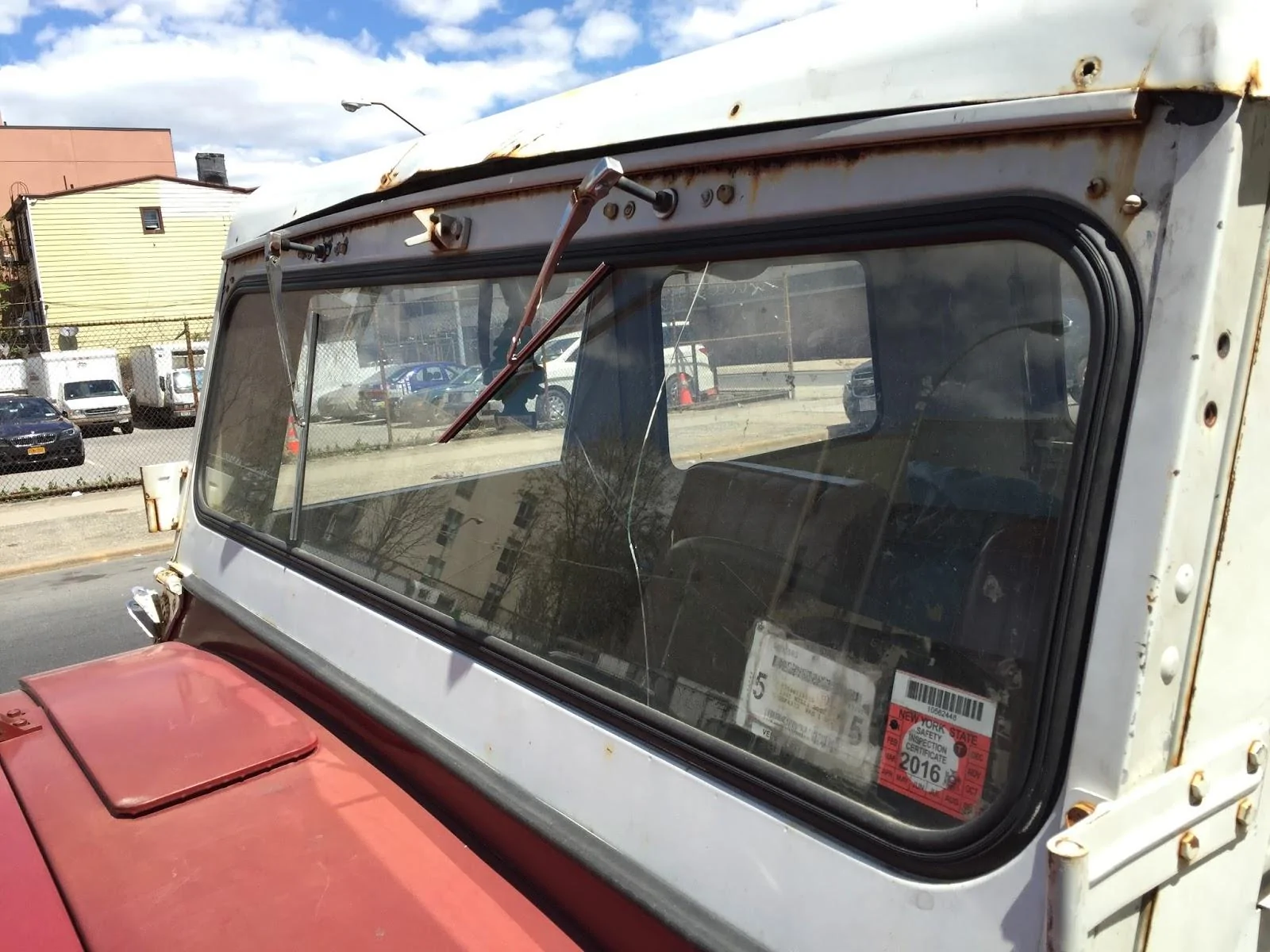 Jeep Wrangler JL Windshield wiper should have been top mounted? 000F3741-906F-49AA-8299-44119F129FEB