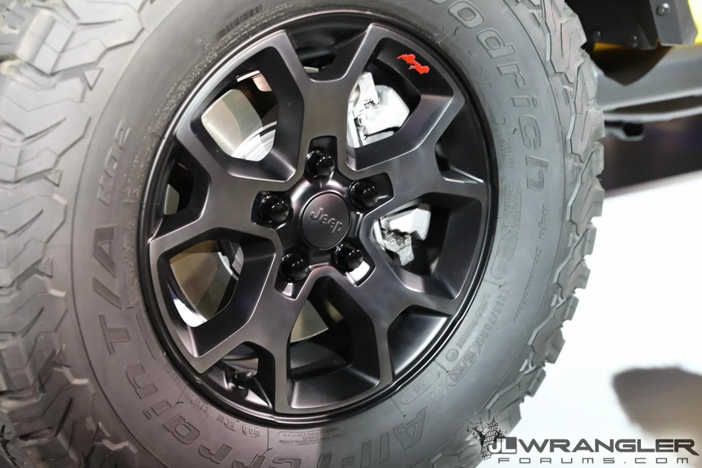 Jeep Wrangler JL Blacked out Rubicon wheels 8A558E8C-2BAC-459D-949E-2A4491641839