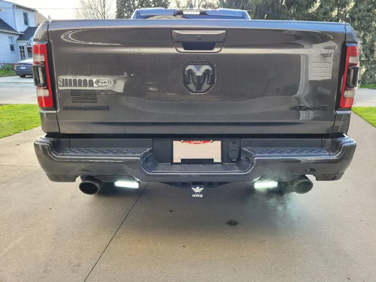 Jeep Wrangler JL Auxiliary reverse light reverse lights and switch (4)