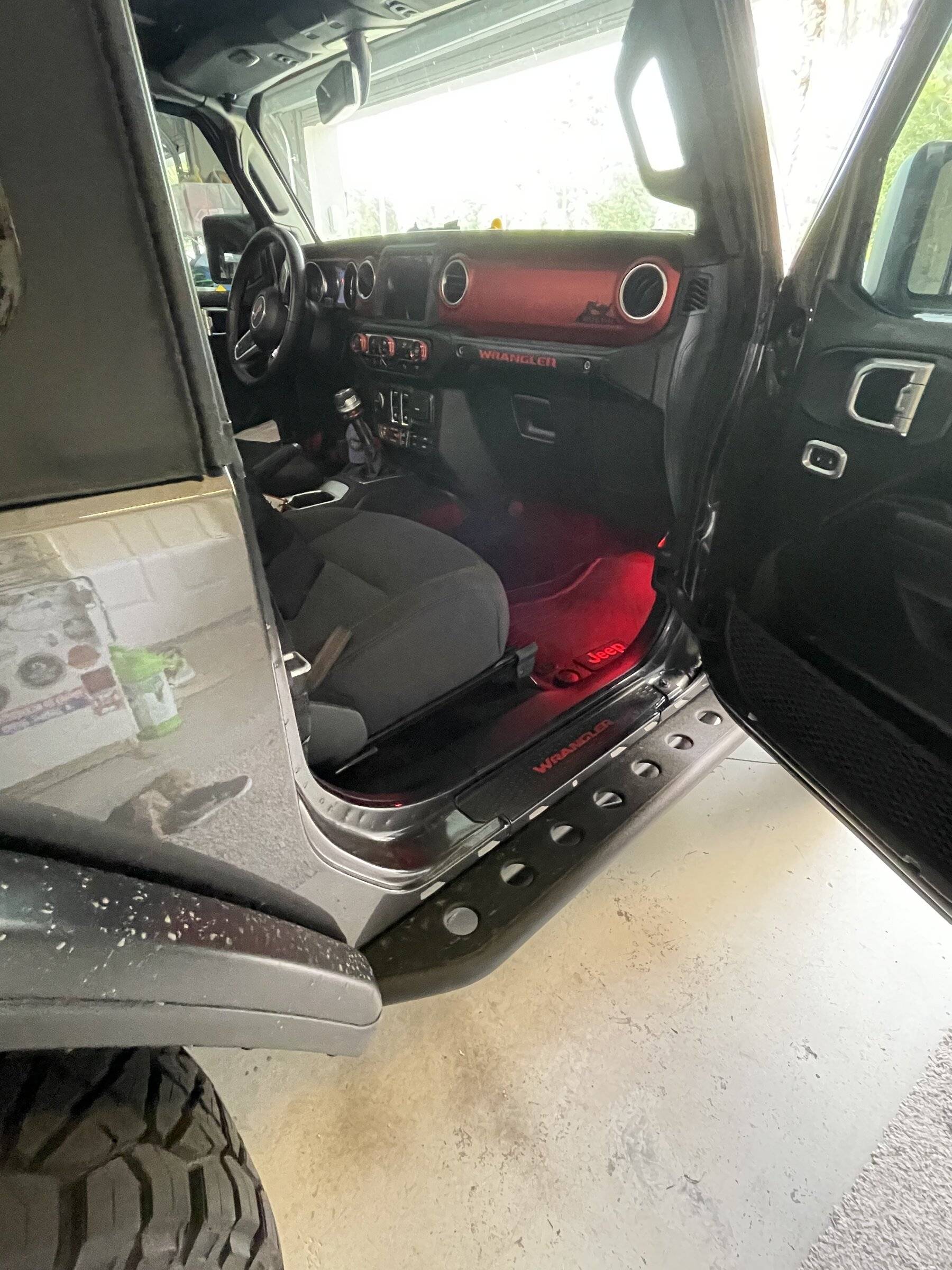 Jeep Wrangler JL Dimmable footwell light red replacement recs? 73D067BB-3C25-4B1C-B766-76B1B145B72E