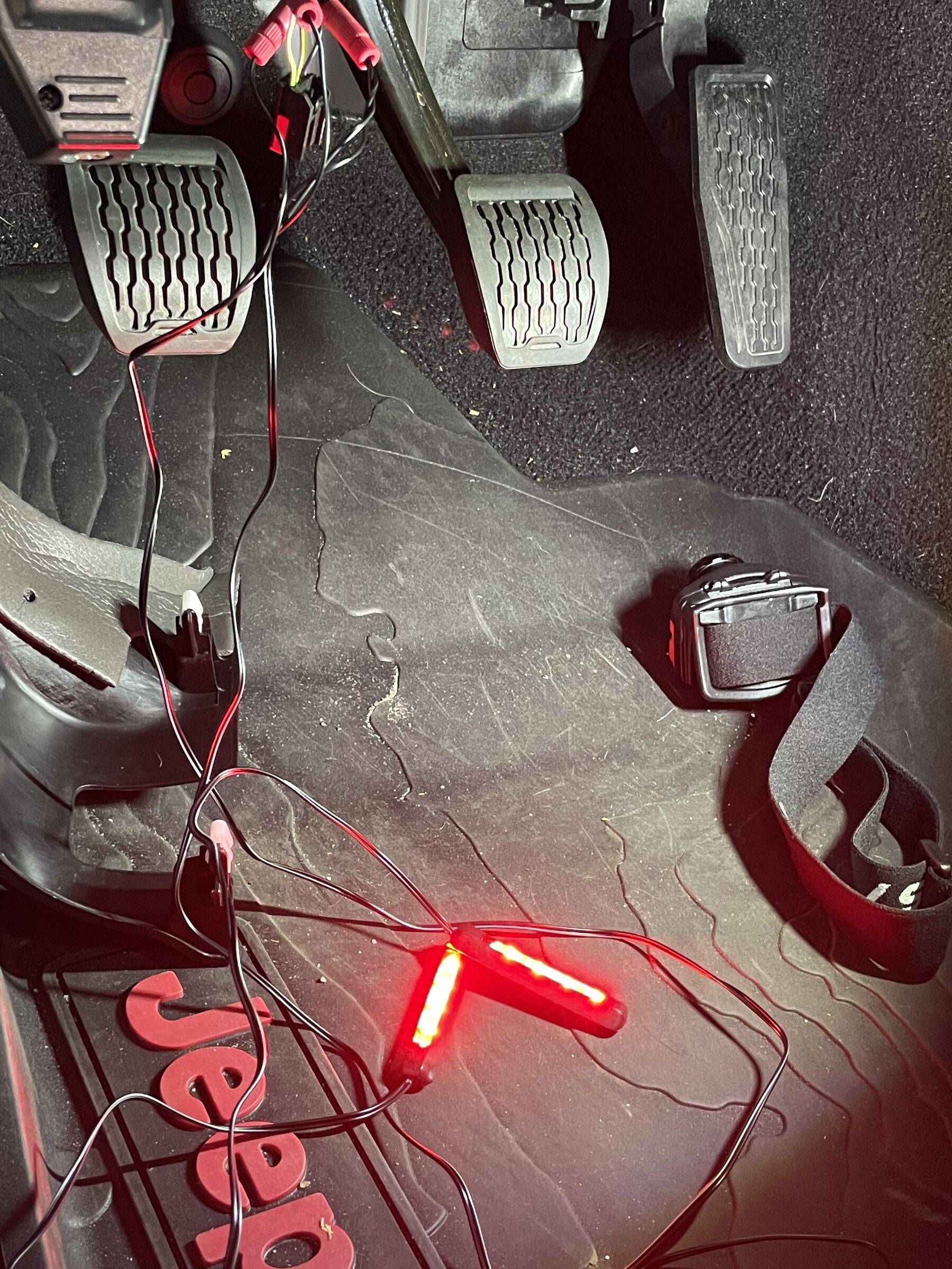 Jeep Wrangler JL Dimmable footwell light red replacement recs? 6441ED38-9045-4B6B-B270-D1E1197BC917