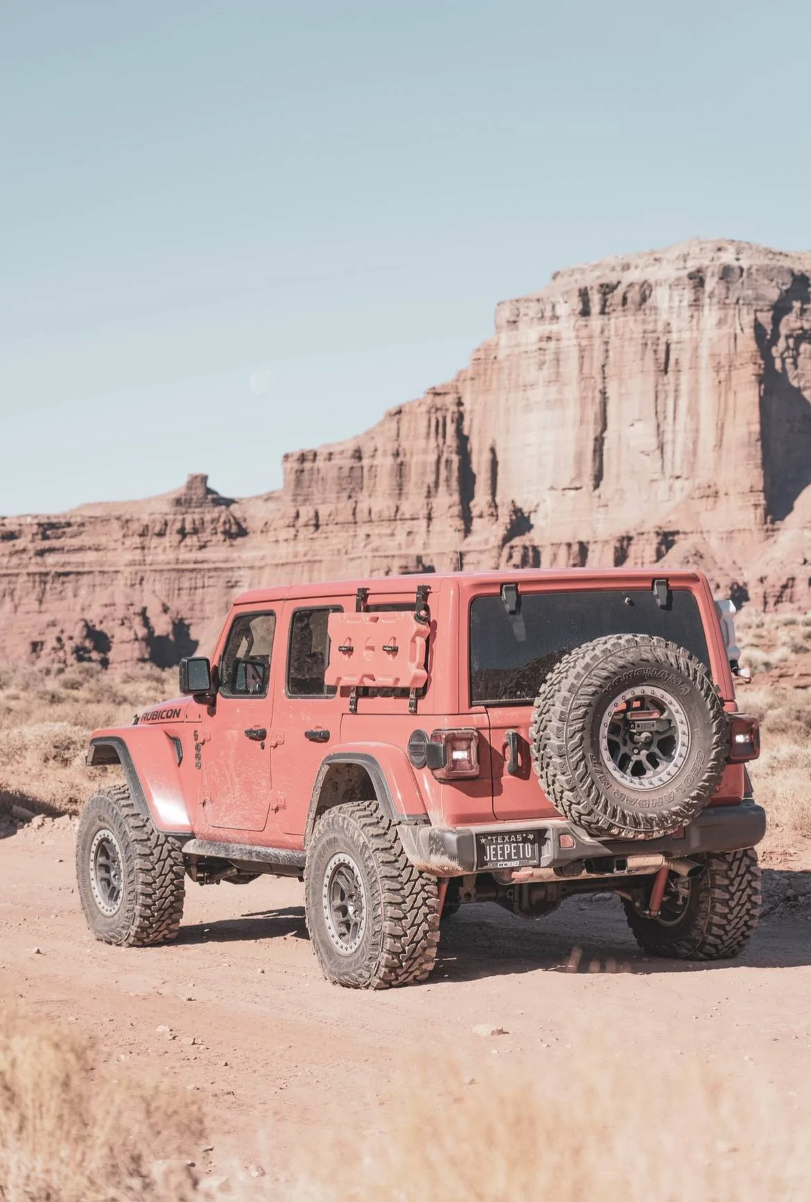 Jeep Wrangler JL Mopar 3rd Brake Light Relocation Bracket - Jeepeto III Take off F6C7BCE9-8B4B-4C88-A564-197A6C3DC9C6