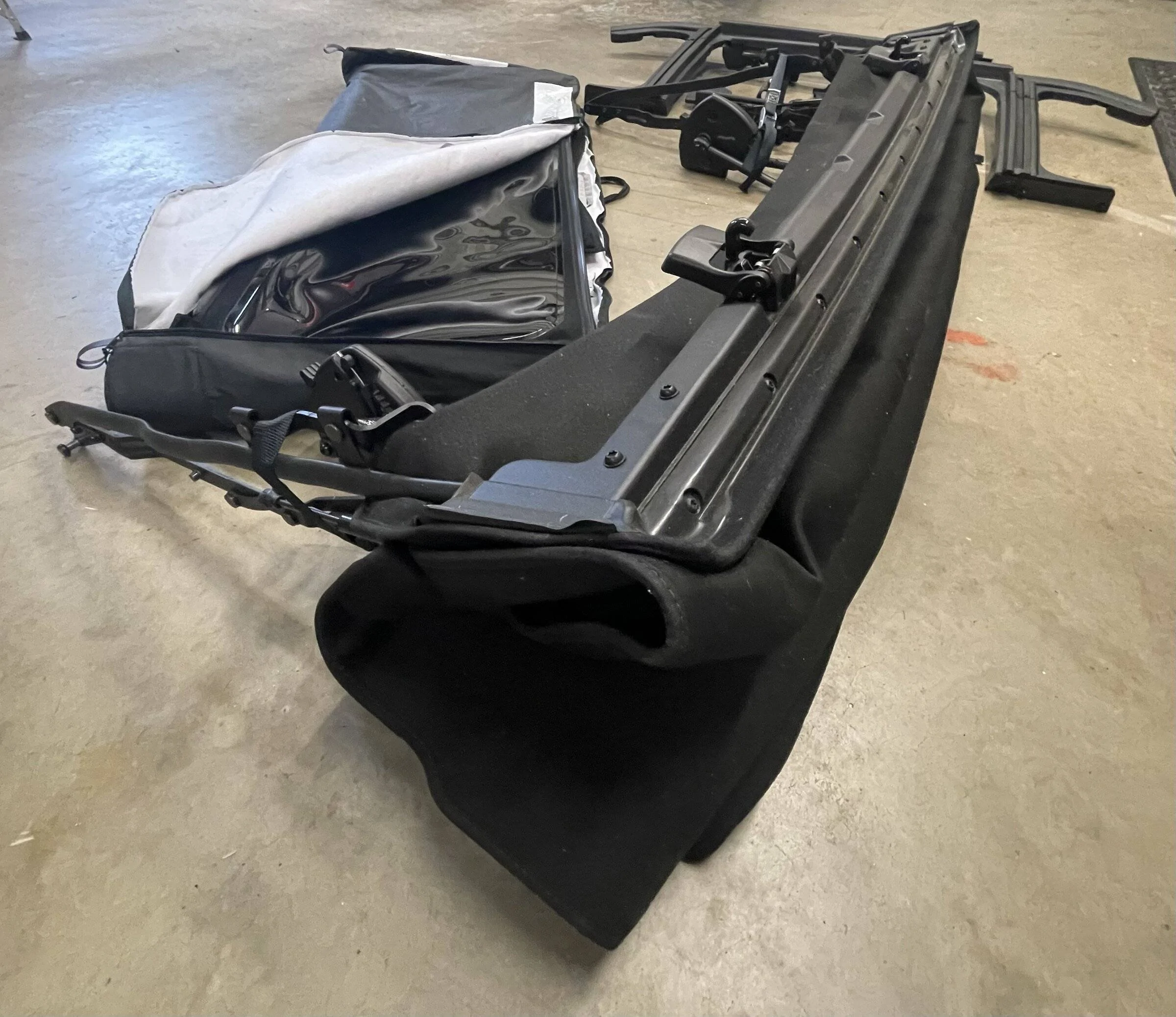 Jeep Wrangler JL OEM JLU Twill Softtop B642CE83-9CBF-432E-9AA3-56CCAB318873