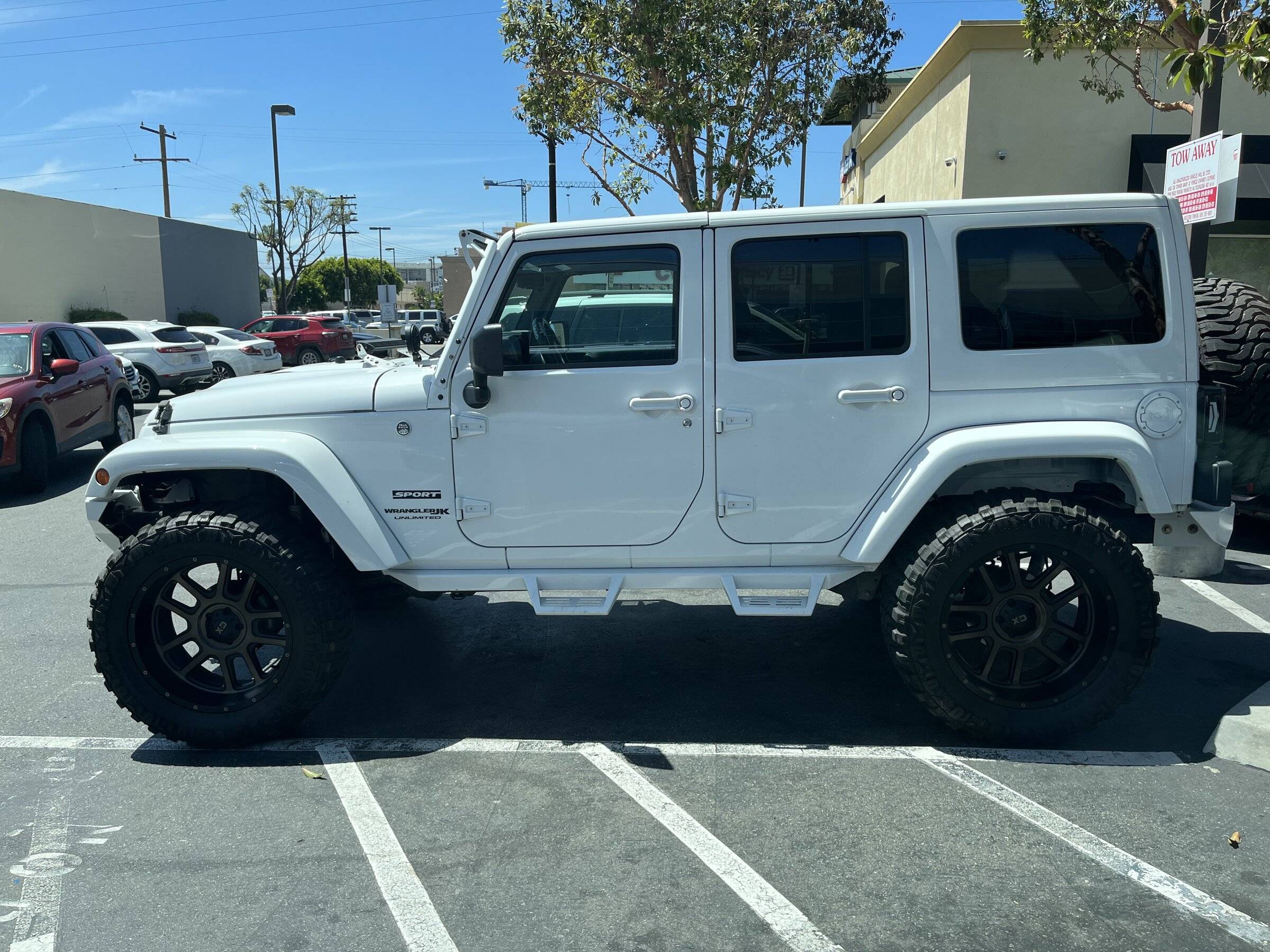 Jeep Wrangler JL White running boards 12AD2AFD-DD26-403A-9518-0BA26F31CD61