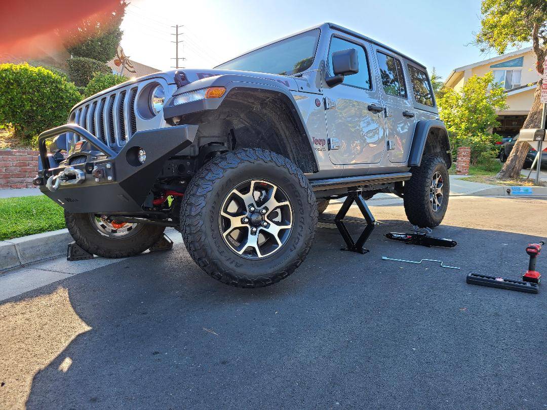 Jeep Wrangler JL Custom Jacks jacked