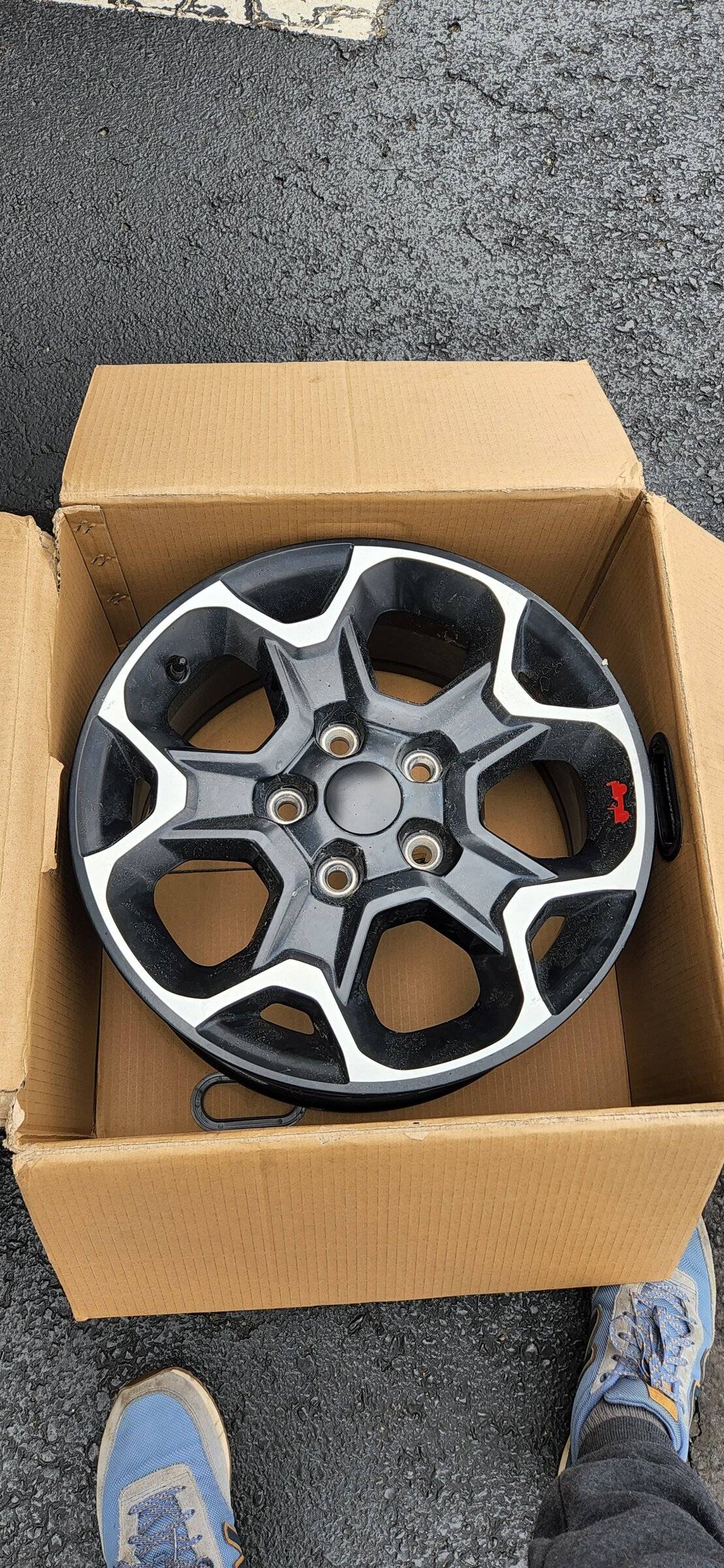 Jeep Wrangler JL Rubicon take off wheels 20220410_112432