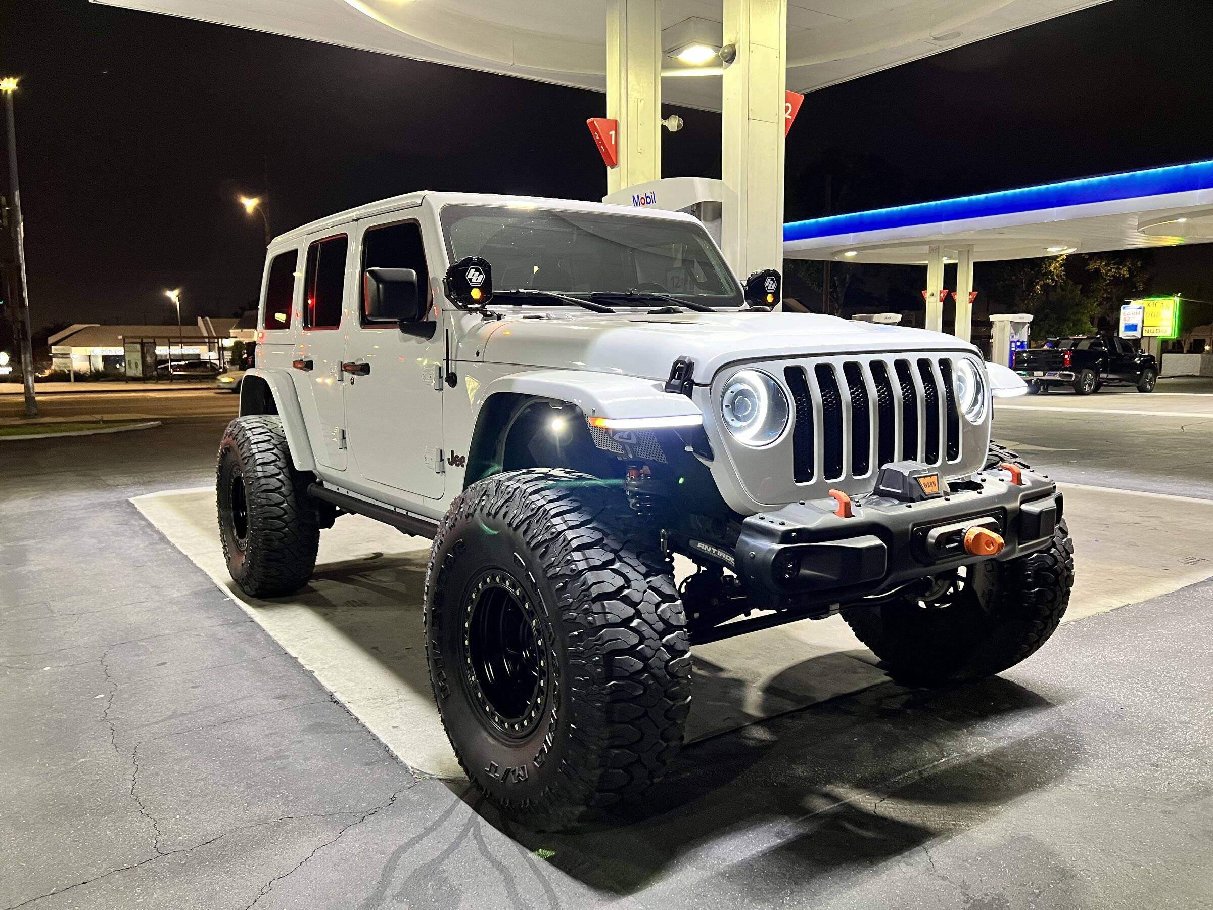 Jeep Wrangler JL Anyone Running Baja Designs LP4s? BCC12BDD-DEFC-4D26-85B7-59BF3D13402F