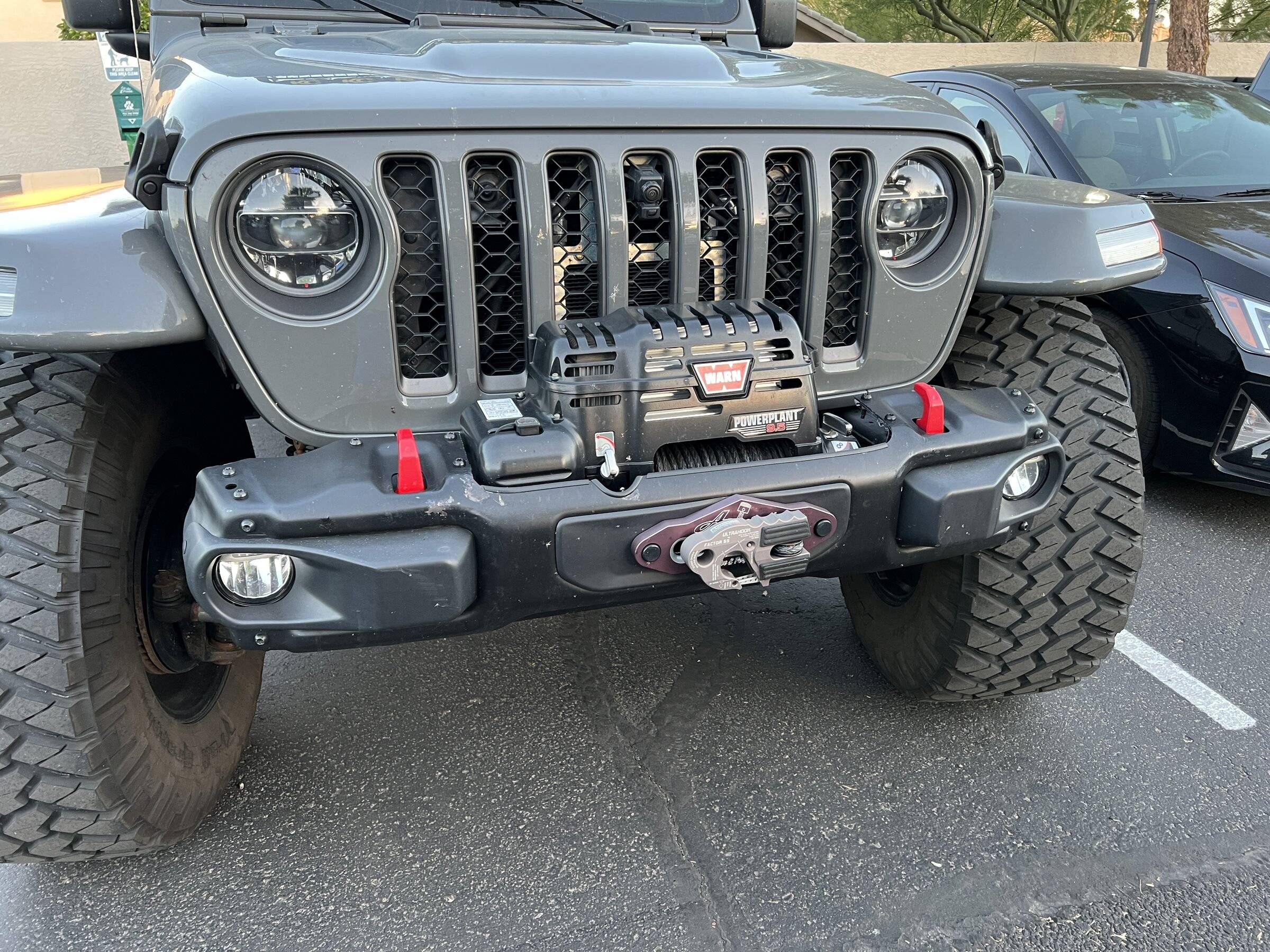 Jeep Wrangler JL Is this a stock bumper 1653050855595